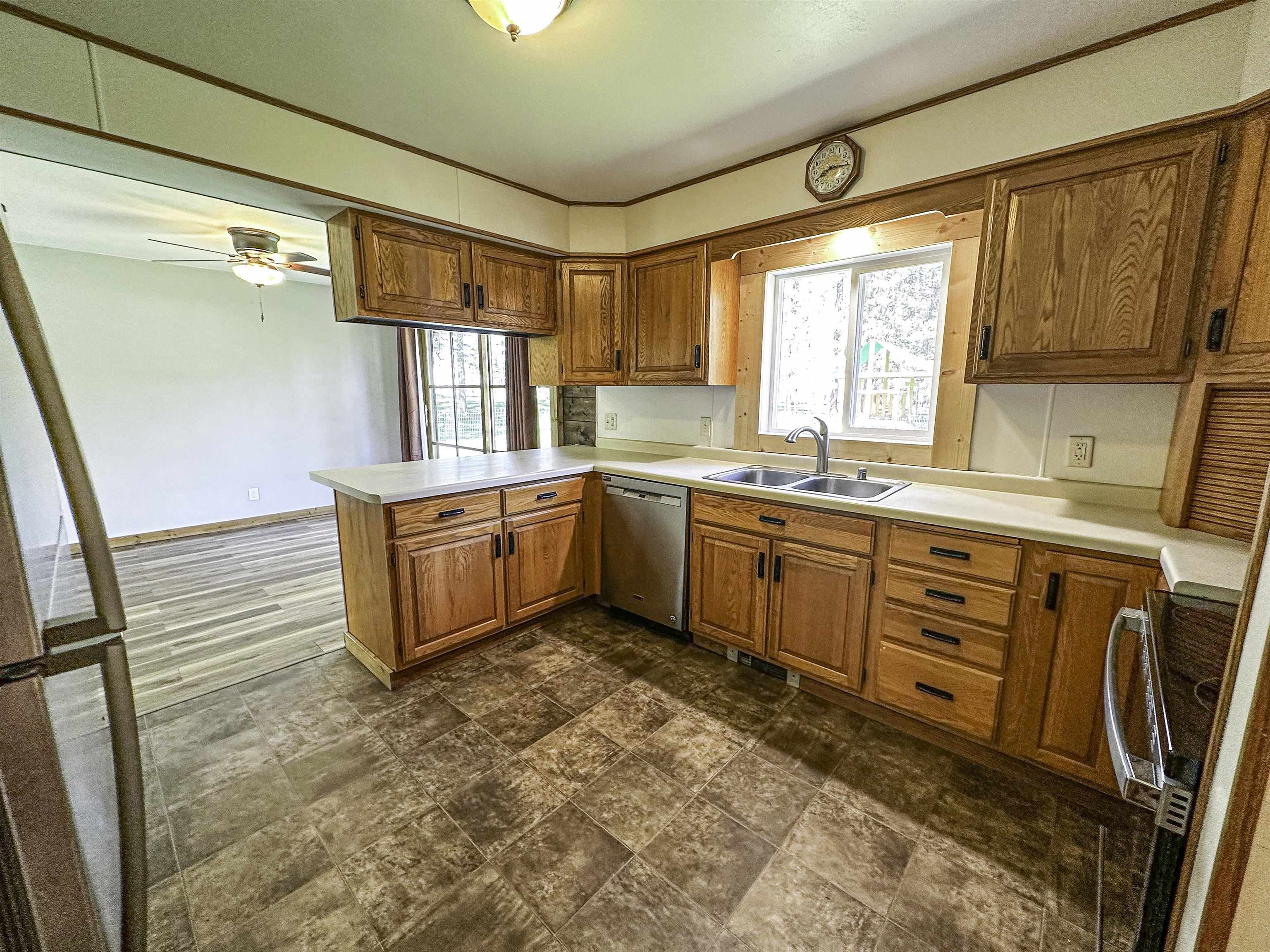 1200 4TH AVENUE NORTH, Park Falls, Wisconsin 54552, 3 Bedrooms Bedrooms, ,2 BathroomsBathrooms,Residential,For Sale,1200 4TH AVENUE NORTH,22502060