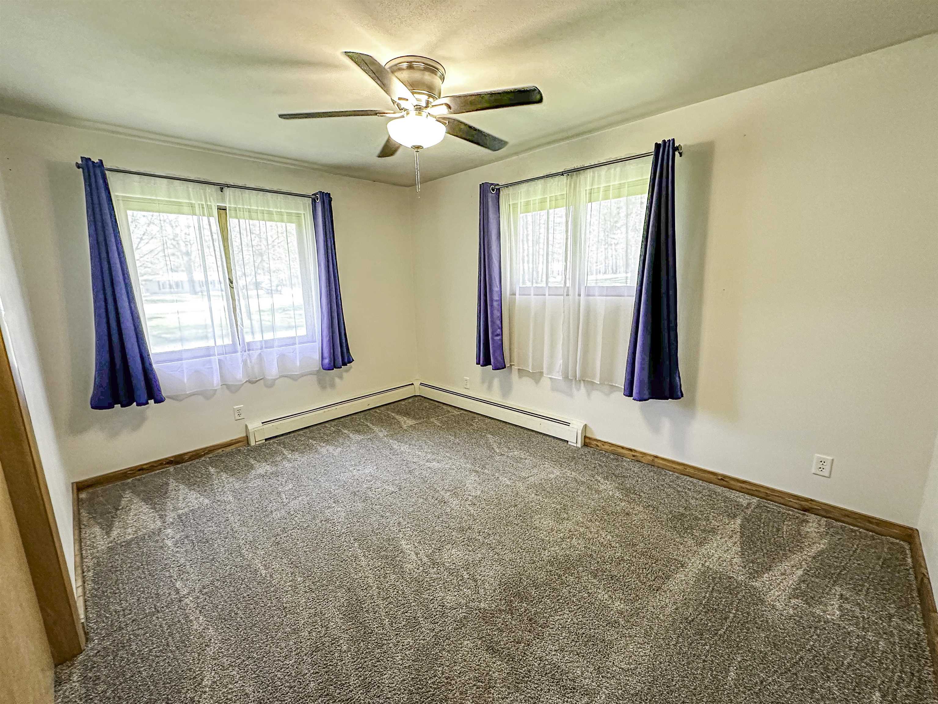 1200 4TH AVENUE NORTH, Park Falls, Wisconsin 54552, 3 Bedrooms Bedrooms, ,2 BathroomsBathrooms,Residential,For Sale,1200 4TH AVENUE NORTH,22502060