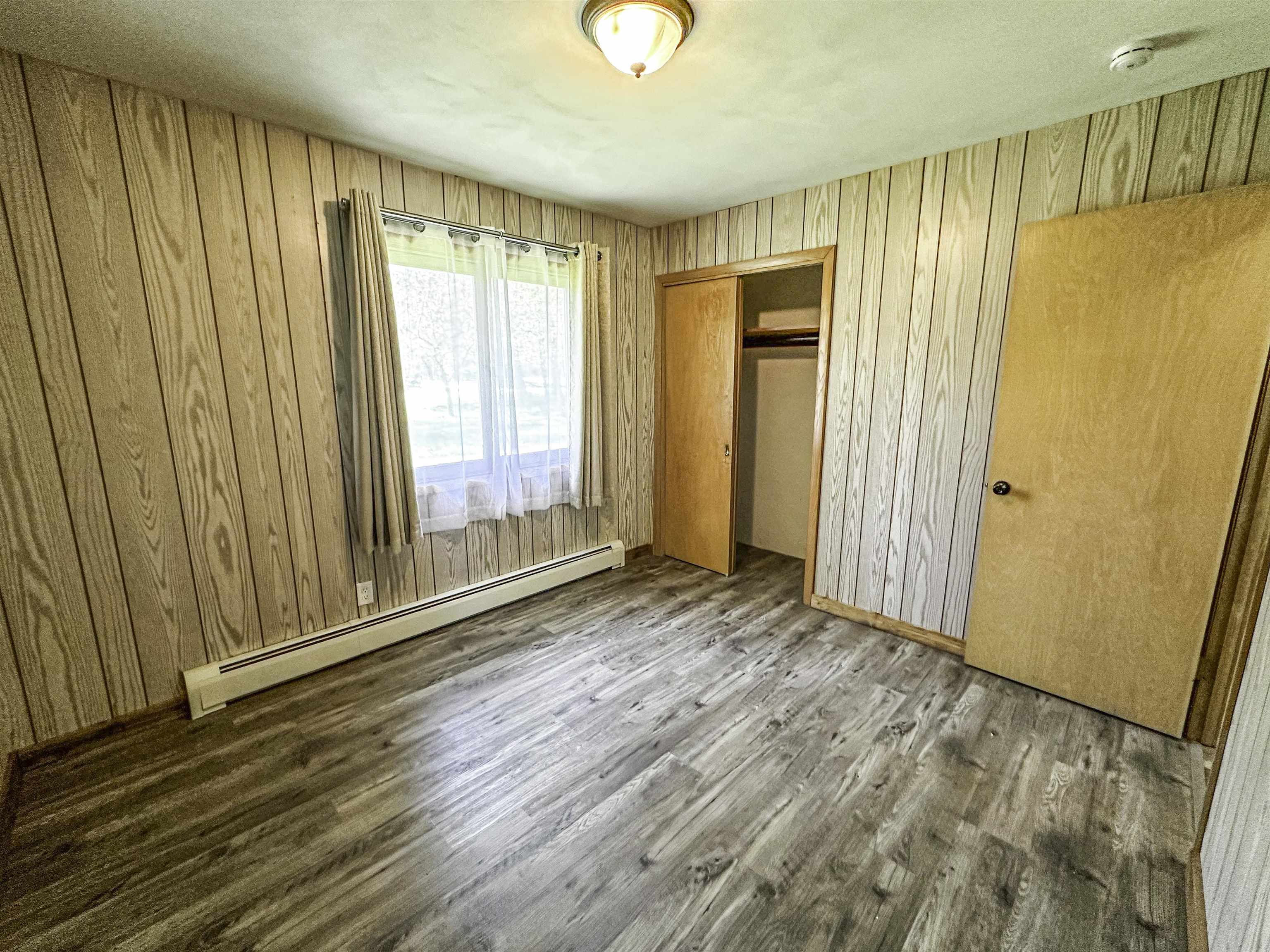 1200 4TH AVENUE NORTH, Park Falls, Wisconsin 54552, 3 Bedrooms Bedrooms, ,2 BathroomsBathrooms,Residential,For Sale,1200 4TH AVENUE NORTH,22502060