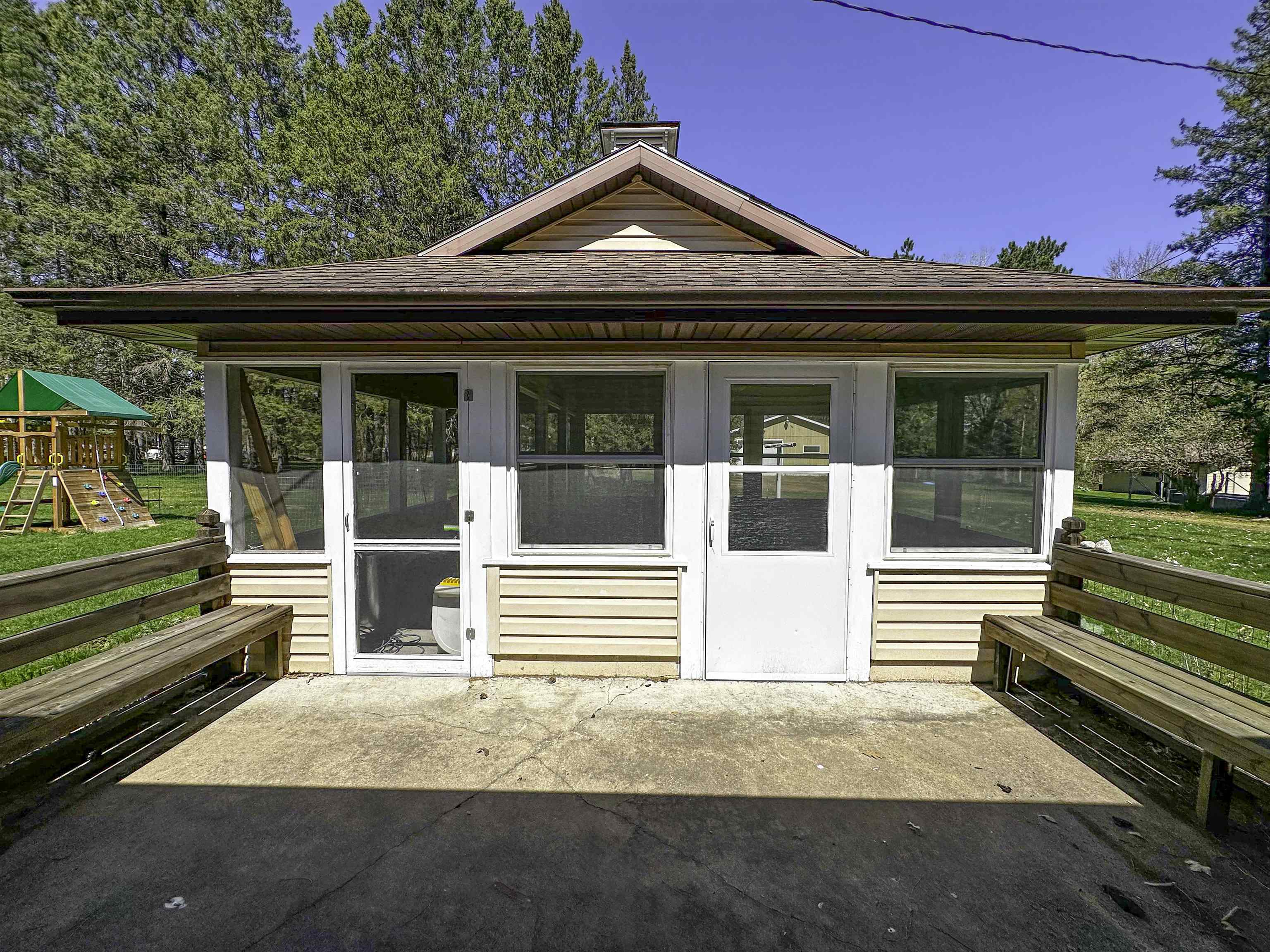 1200 4TH AVENUE NORTH, Park Falls, Wisconsin 54552, 3 Bedrooms Bedrooms, ,2 BathroomsBathrooms,Residential,For Sale,1200 4TH AVENUE NORTH,22502060