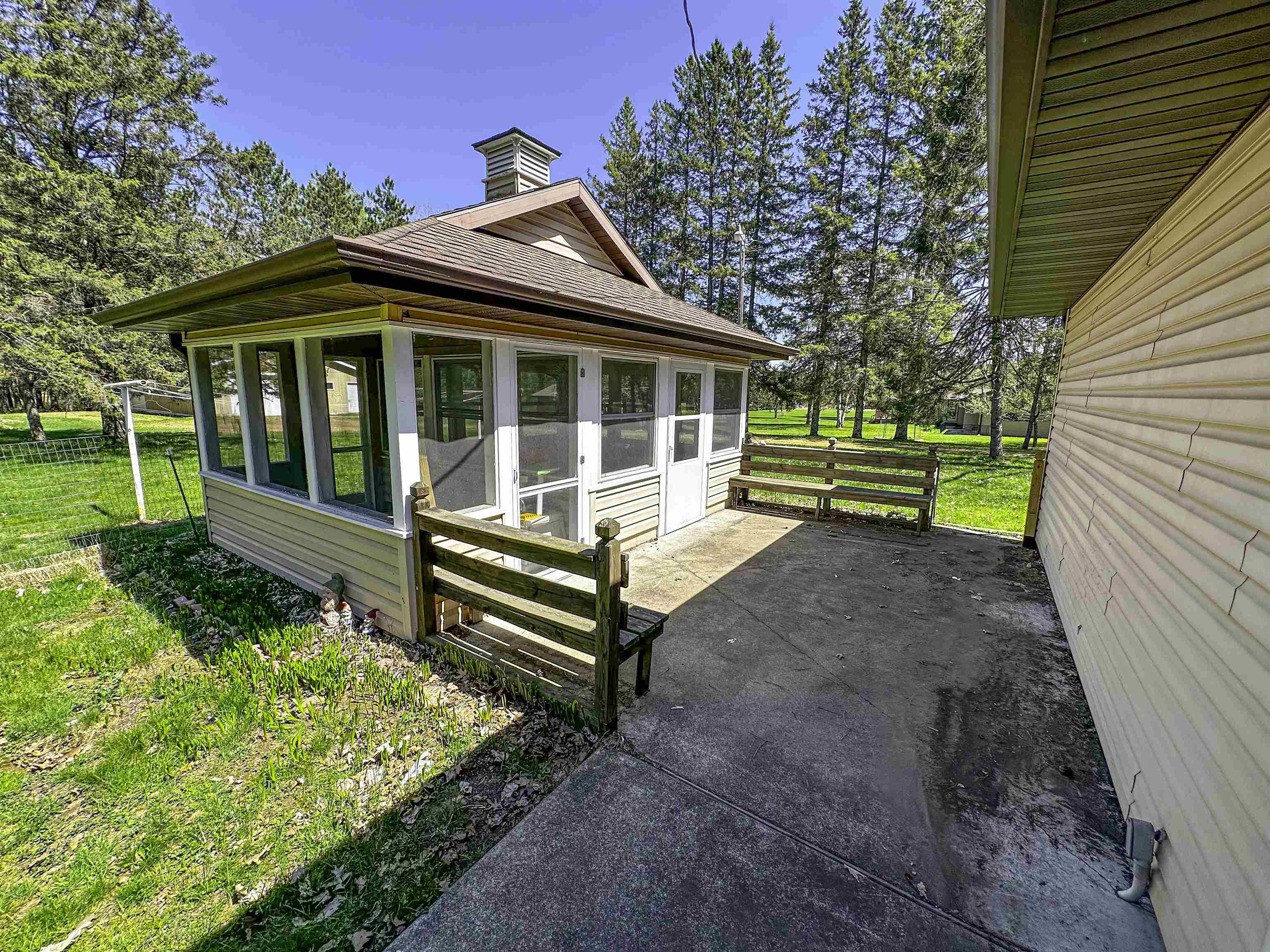 1200 4TH AVENUE NORTH, Park Falls, Wisconsin 54552, 3 Bedrooms Bedrooms, ,2 BathroomsBathrooms,Residential,For Sale,1200 4TH AVENUE NORTH,22502060