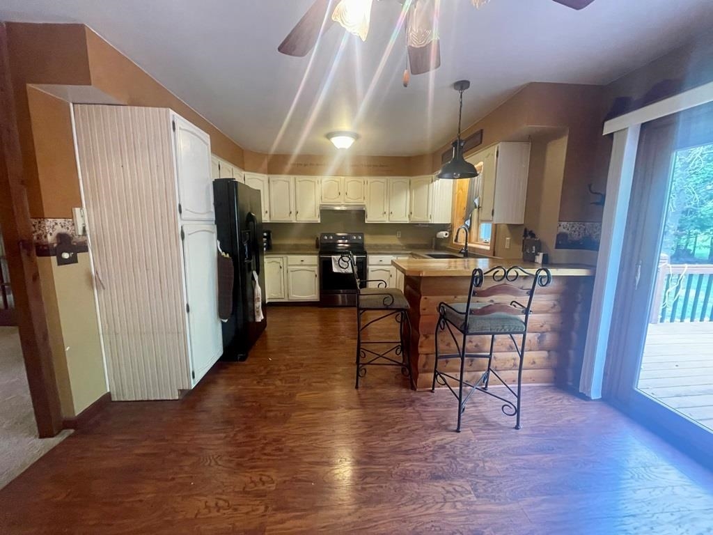 2102 SUNBURST LANE, Kronenwetter, Wisconsin 54455, 3 Bedrooms Bedrooms, ,2 BathroomsBathrooms,Residential,For Sale,2102 SUNBURST LANE,22502064