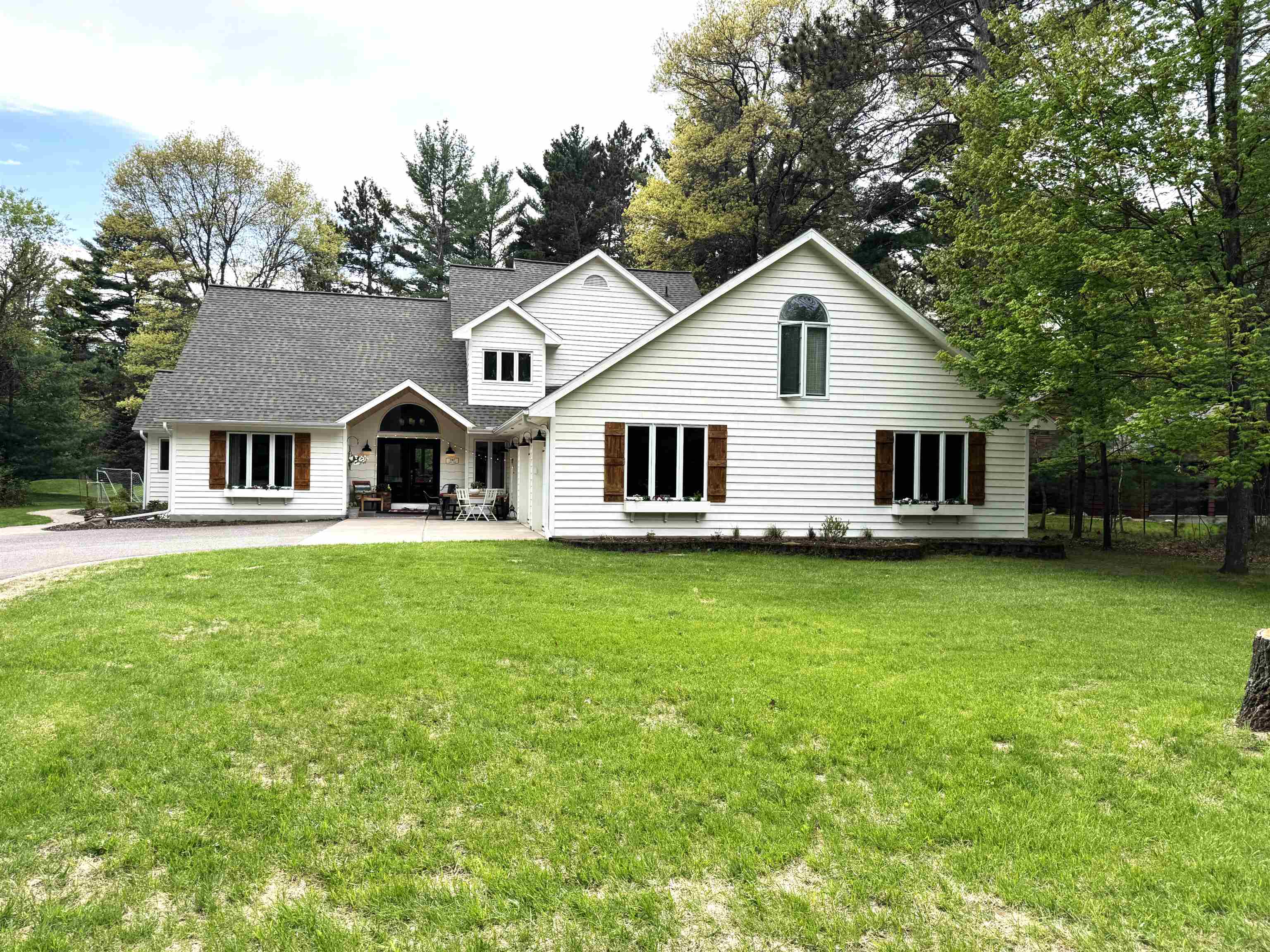 7367 TIMBER COURT, Minocqua, Wisconsin 54548, 5 Bedrooms Bedrooms, ,3 BathroomsBathrooms,Residential,For Sale,7367 TIMBER COURT,22502066