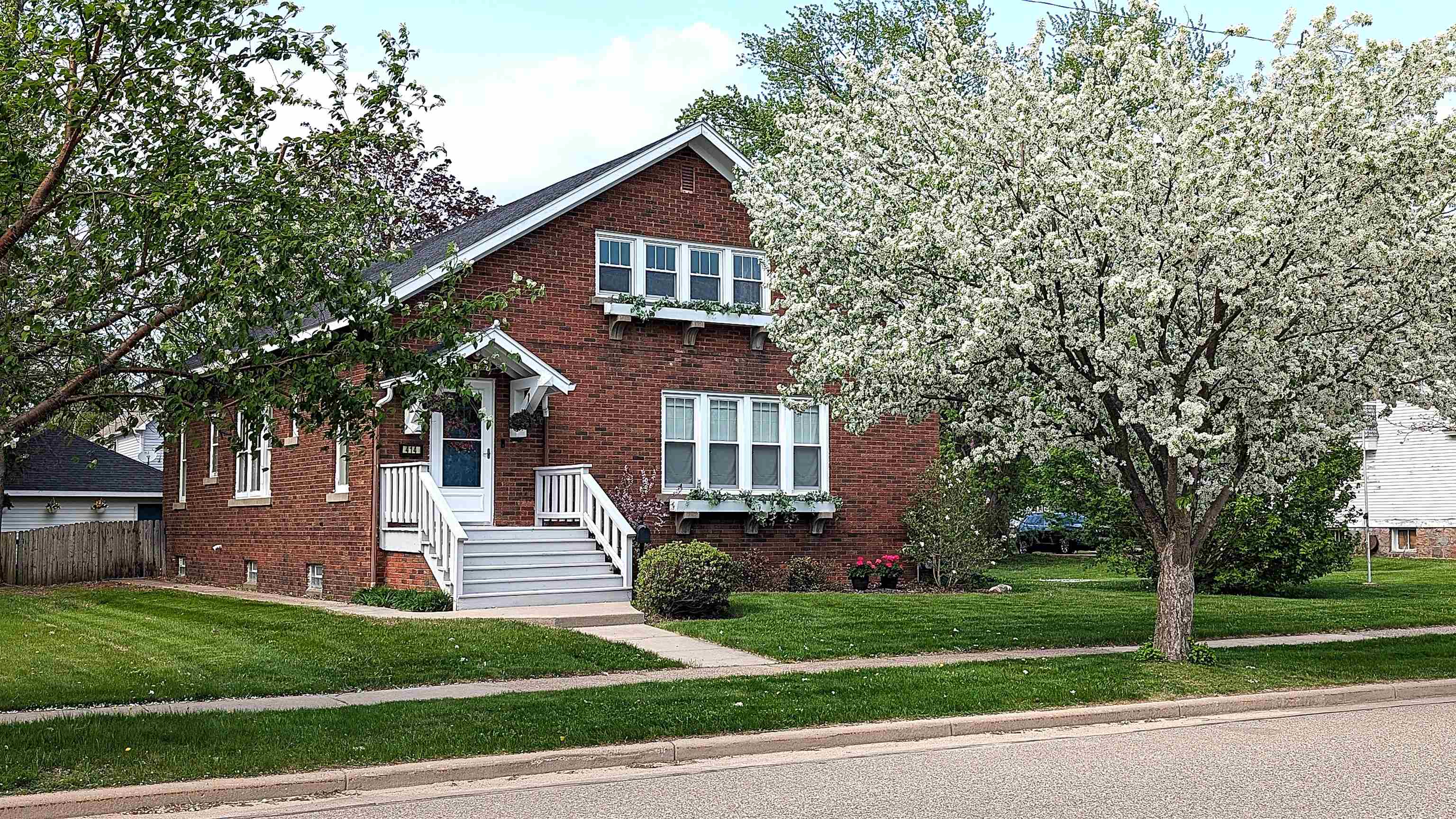 414 6TH AVENUE, Antigo, Wisconsin 54409, 3 Bedrooms Bedrooms, ,3 BathroomsBathrooms,Residential,For Sale,414 6TH AVENUE,22502088