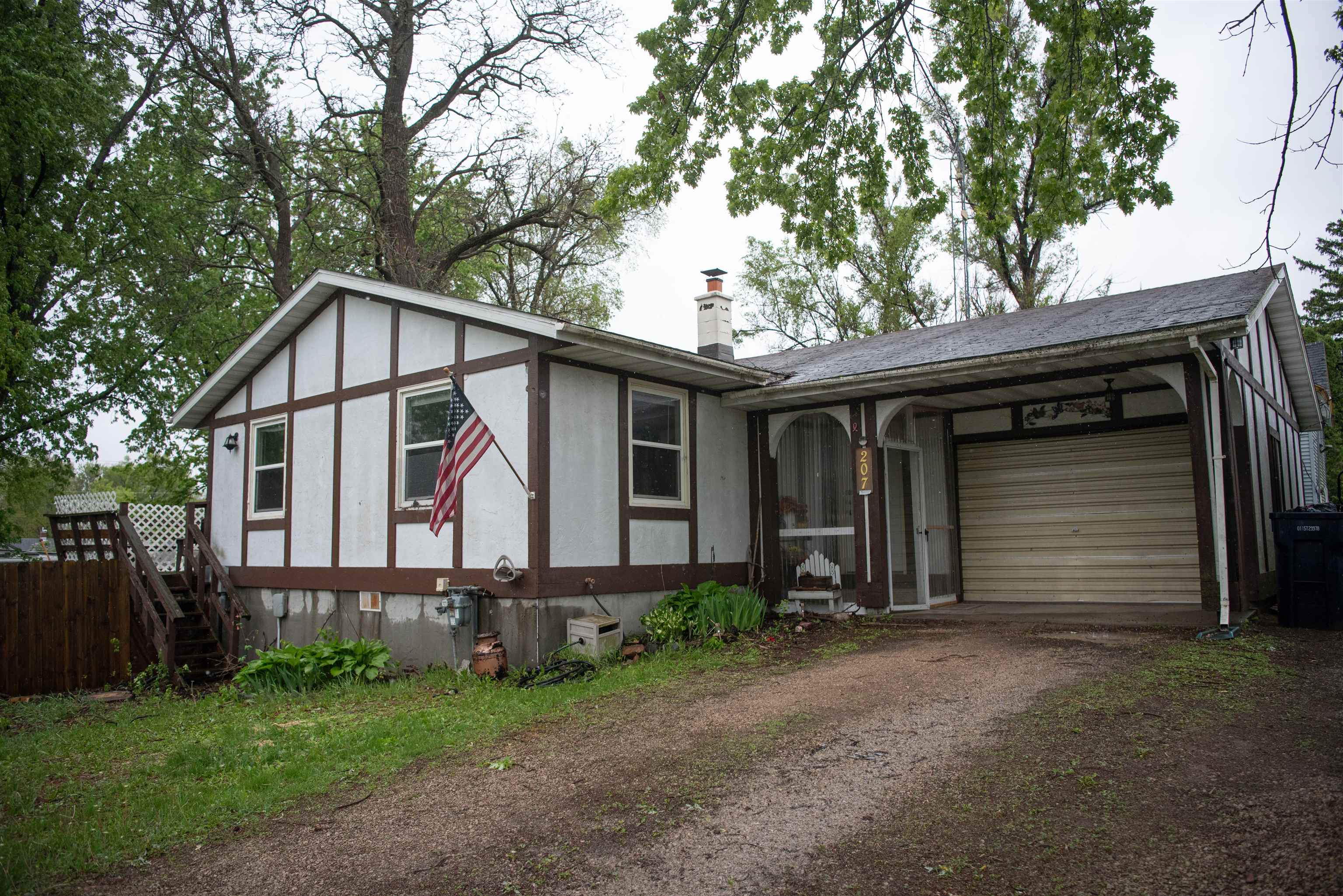 207 S BEACH STREET, Plainfield, Wisconsin 54966, 3 Bedrooms Bedrooms, ,1 BathroomBathrooms,Residential,For Sale,207 S BEACH STREET,22502089
