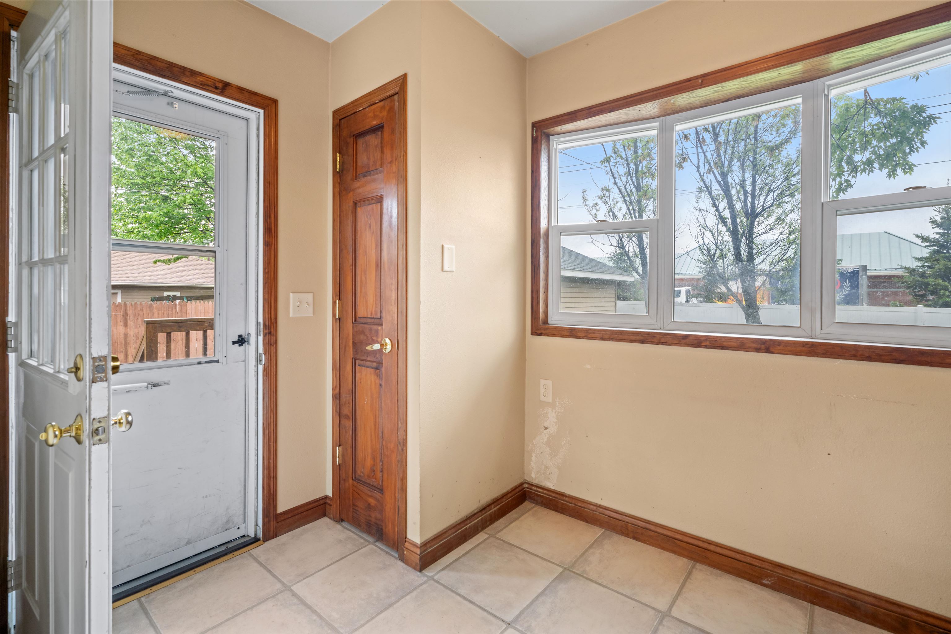 478 DEWEY STREET, Wisconsin Rapids, Wisconsin 54494, 2 Bedrooms Bedrooms, ,1 BathroomBathrooms,Residential,For Sale,478 DEWEY STREET,22502094