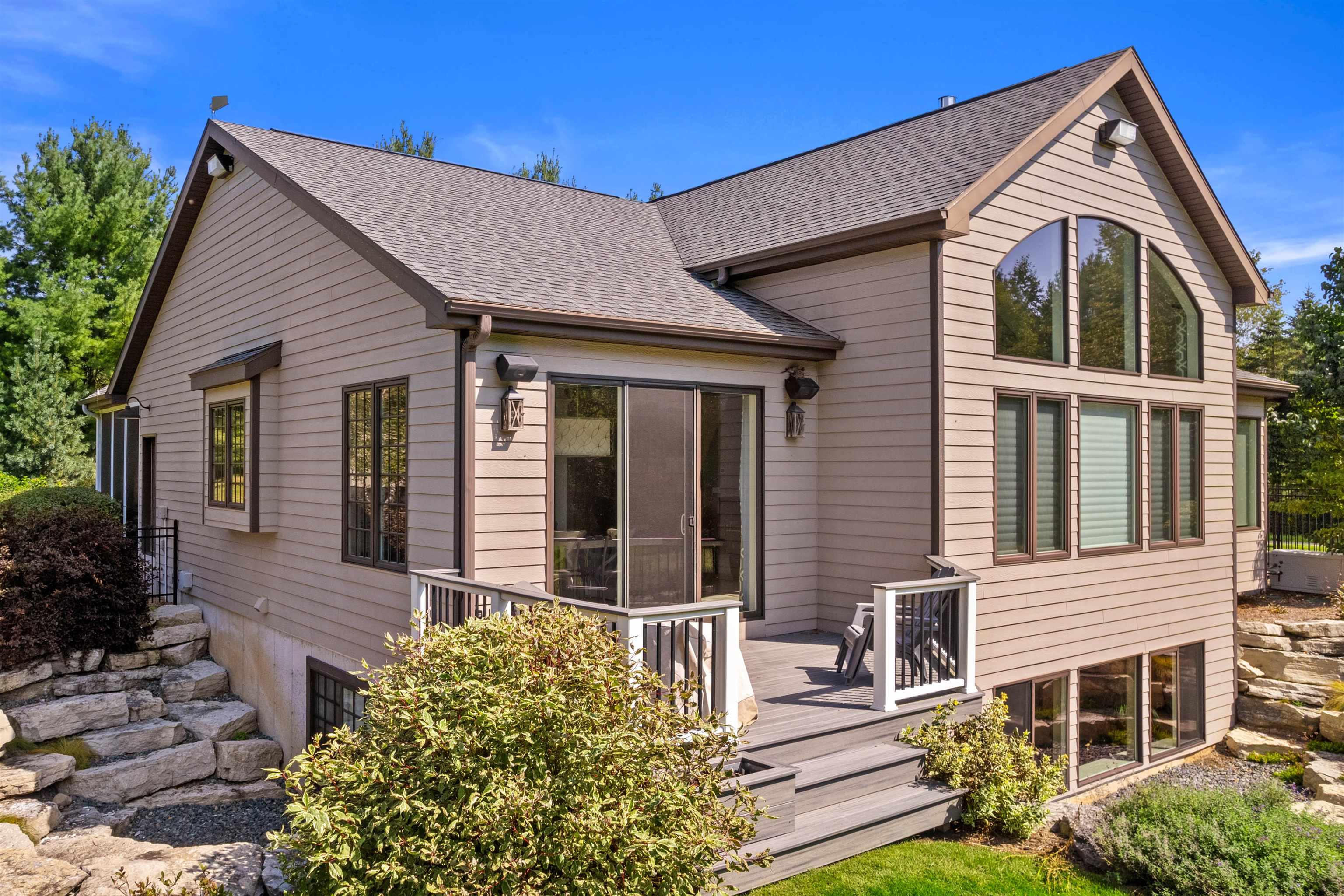 8233 ROLLING HILLS ROAD, Custer, Wisconsin 54423, 2 Bedrooms Bedrooms, ,2 BathroomsBathrooms,Residential,For Sale,8233 ROLLING HILLS ROAD,22502097