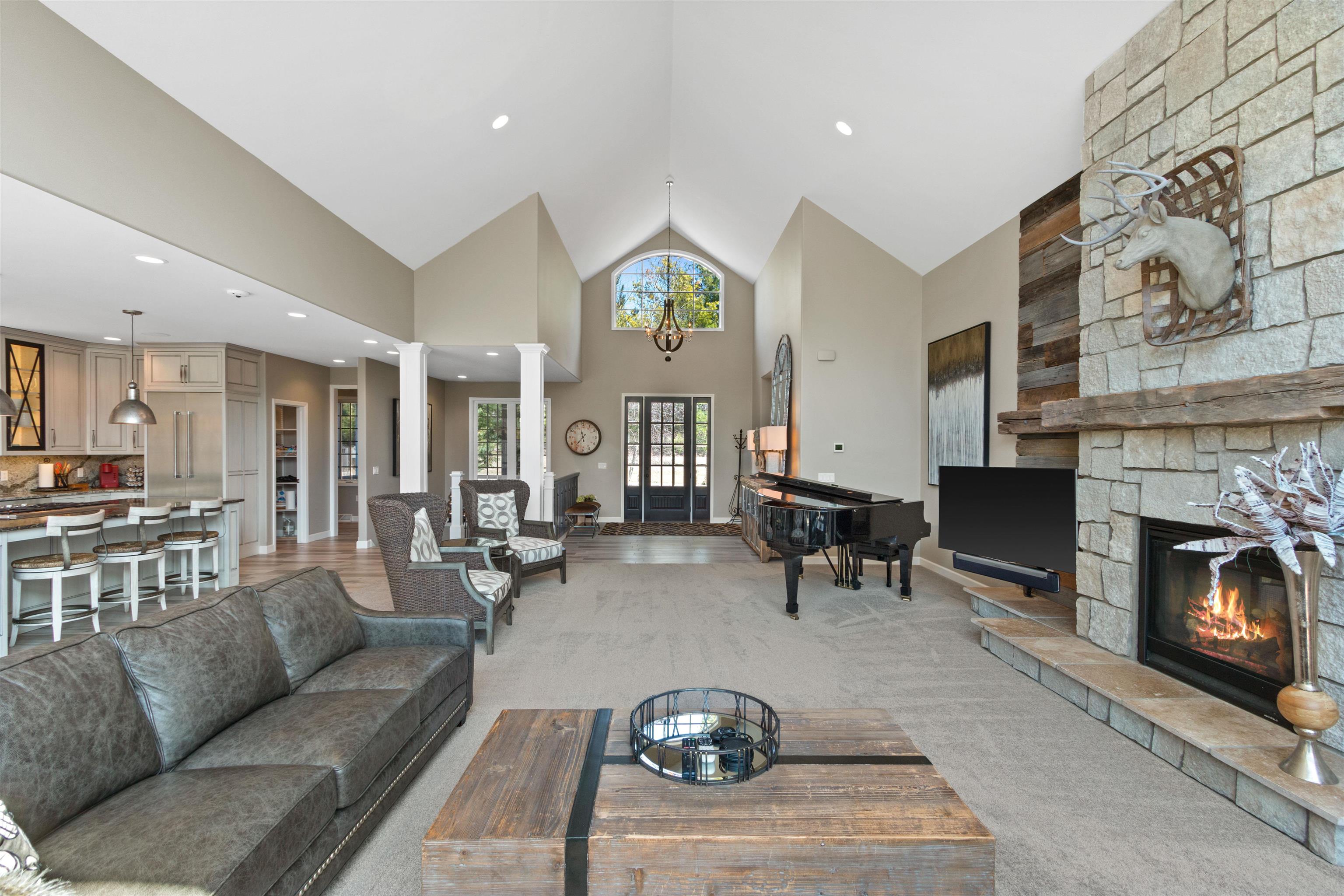 8233 ROLLING HILLS ROAD, Custer, Wisconsin 54423, 2 Bedrooms Bedrooms, ,2 BathroomsBathrooms,Residential,For Sale,8233 ROLLING HILLS ROAD,22502097