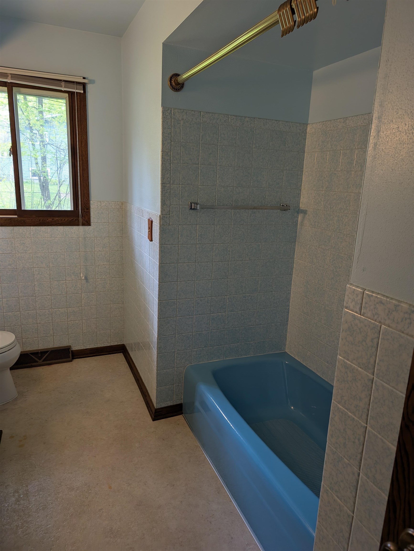 1721 HEUSS AVENUE, Weston, Wisconsin 54476, 3 Bedrooms Bedrooms, ,2 BathroomsBathrooms,Residential,For Sale,1721 HEUSS AVENUE,22502100