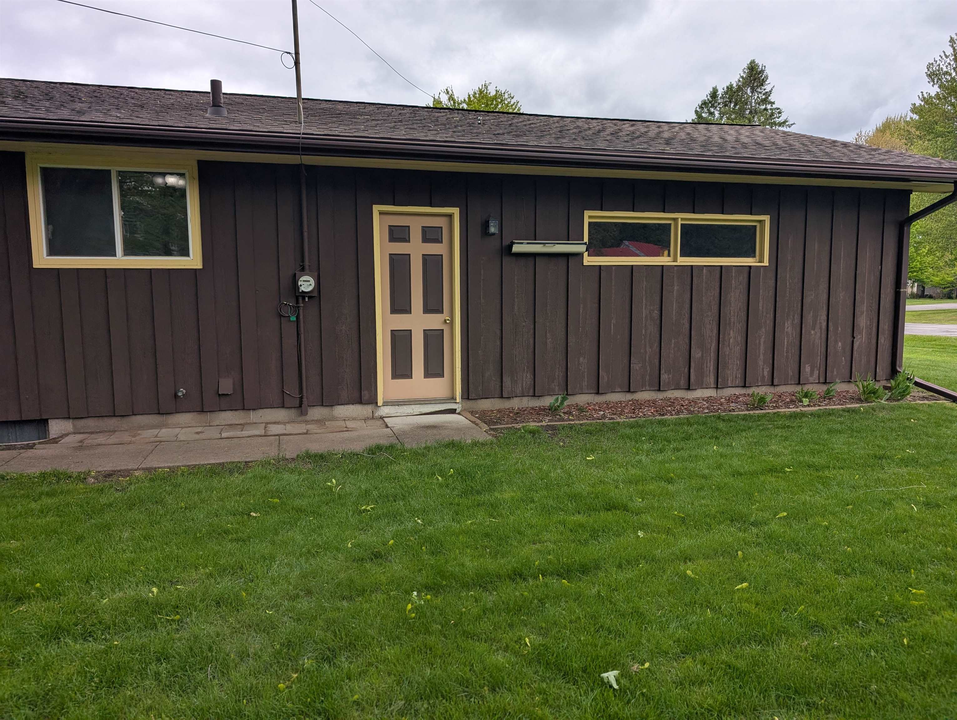 1721 HEUSS AVENUE, Weston, Wisconsin 54476, 3 Bedrooms Bedrooms, ,2 BathroomsBathrooms,Residential,For Sale,1721 HEUSS AVENUE,22502100