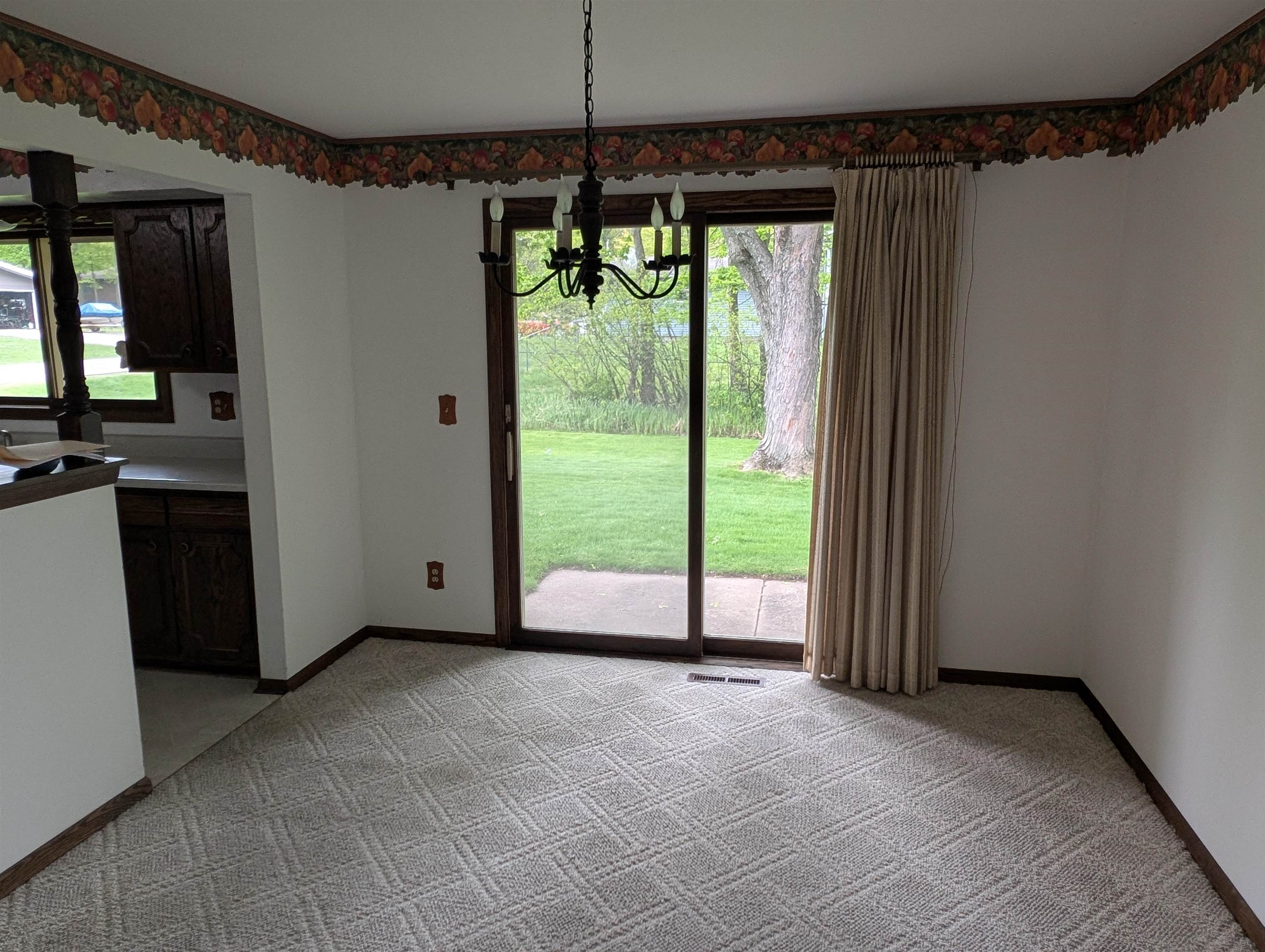 1721 HEUSS AVENUE, Weston, Wisconsin 54476, 3 Bedrooms Bedrooms, ,2 BathroomsBathrooms,Residential,For Sale,1721 HEUSS AVENUE,22502100