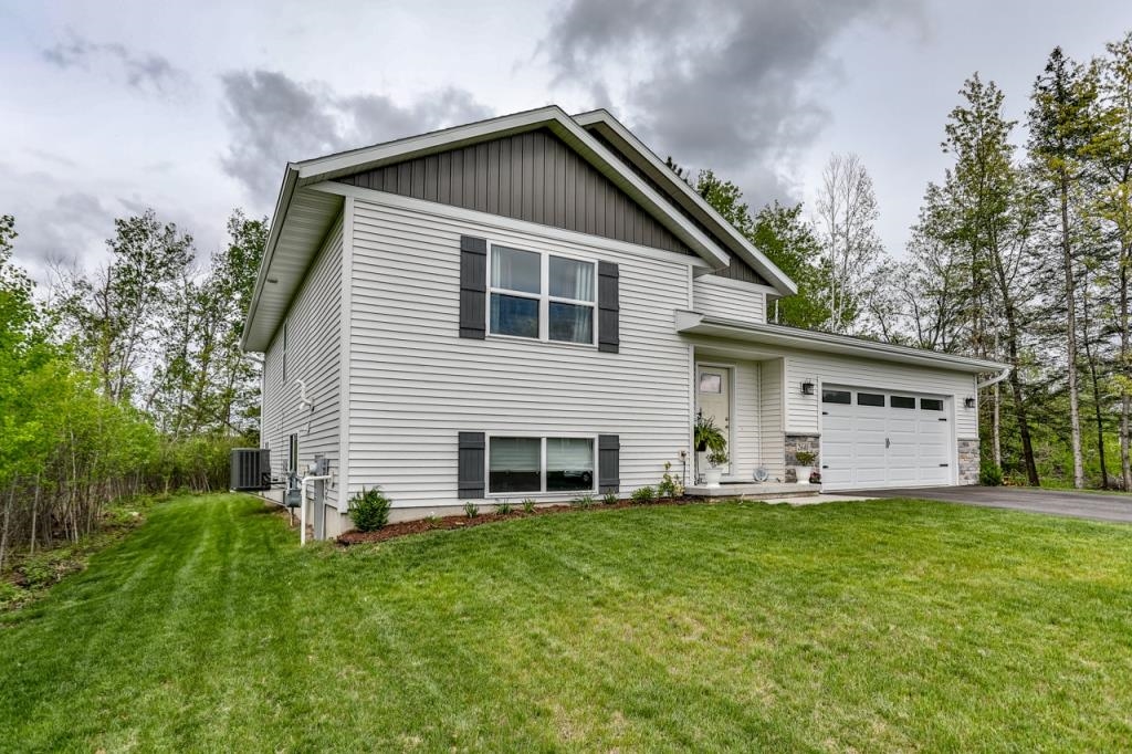 2640 SUSSEX PLACE, Kronenwetter, Wisconsin 54455, 4 Bedrooms Bedrooms, ,2 BathroomsBathrooms,Residential,For Sale,2640 SUSSEX PLACE,22502122