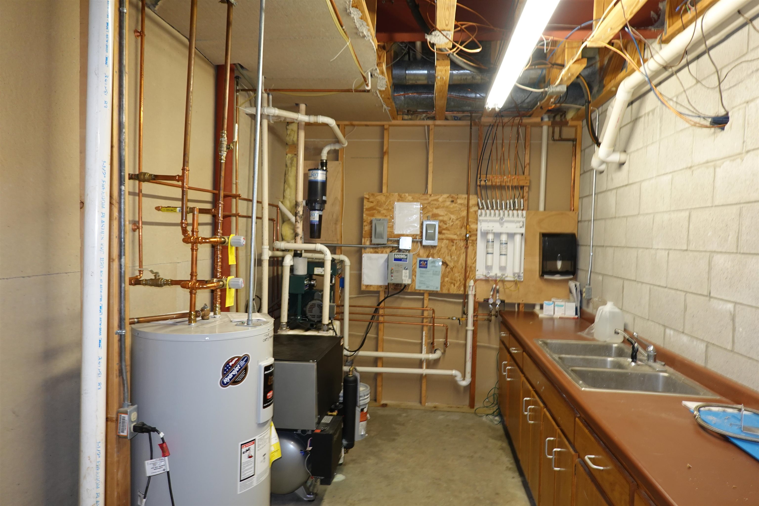 3504 E East Maria, Stevens Point, Wisconsin 54481, ,Commercial/industrial,For Sale,3504 E East Maria,22502123