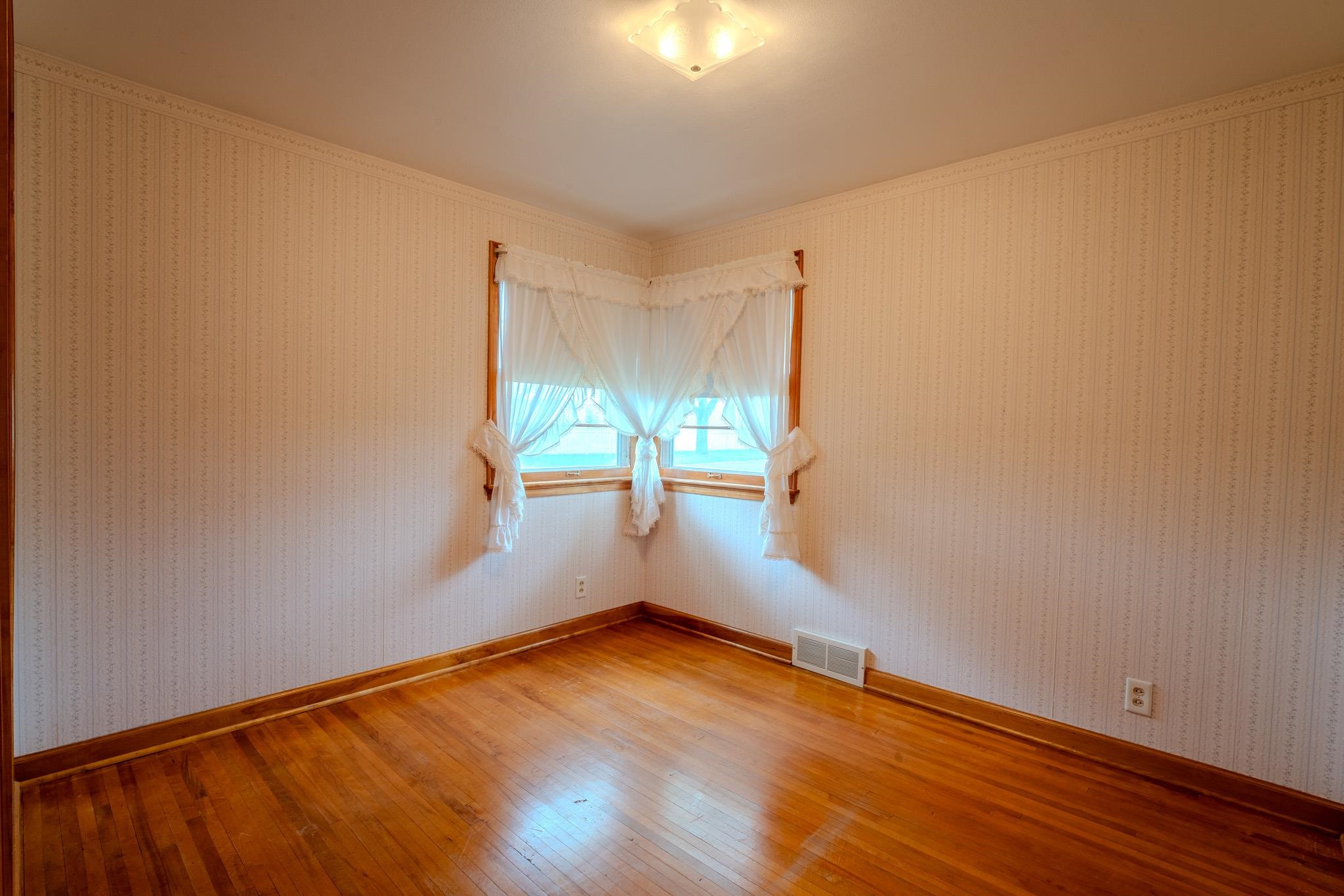 2102 WEGNER STREET, Wausau, Wisconsin 54401, 3 Bedrooms Bedrooms, ,2 BathroomsBathrooms,Residential,For Sale,2102 WEGNER STREET,22502124