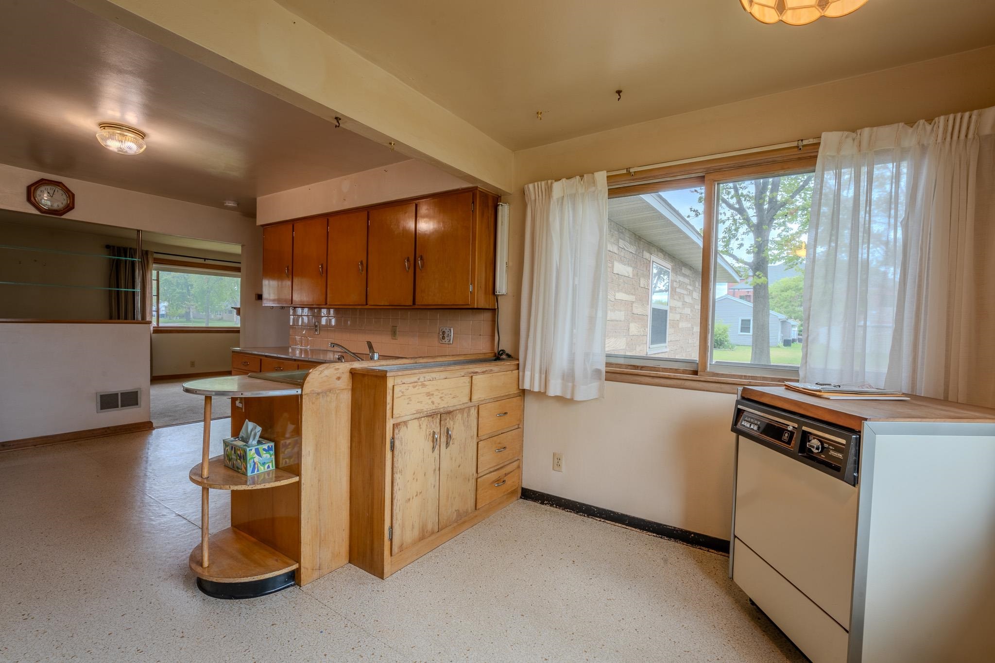 2102 WEGNER STREET, Wausau, Wisconsin 54401, 3 Bedrooms Bedrooms, ,2 BathroomsBathrooms,Residential,For Sale,2102 WEGNER STREET,22502124