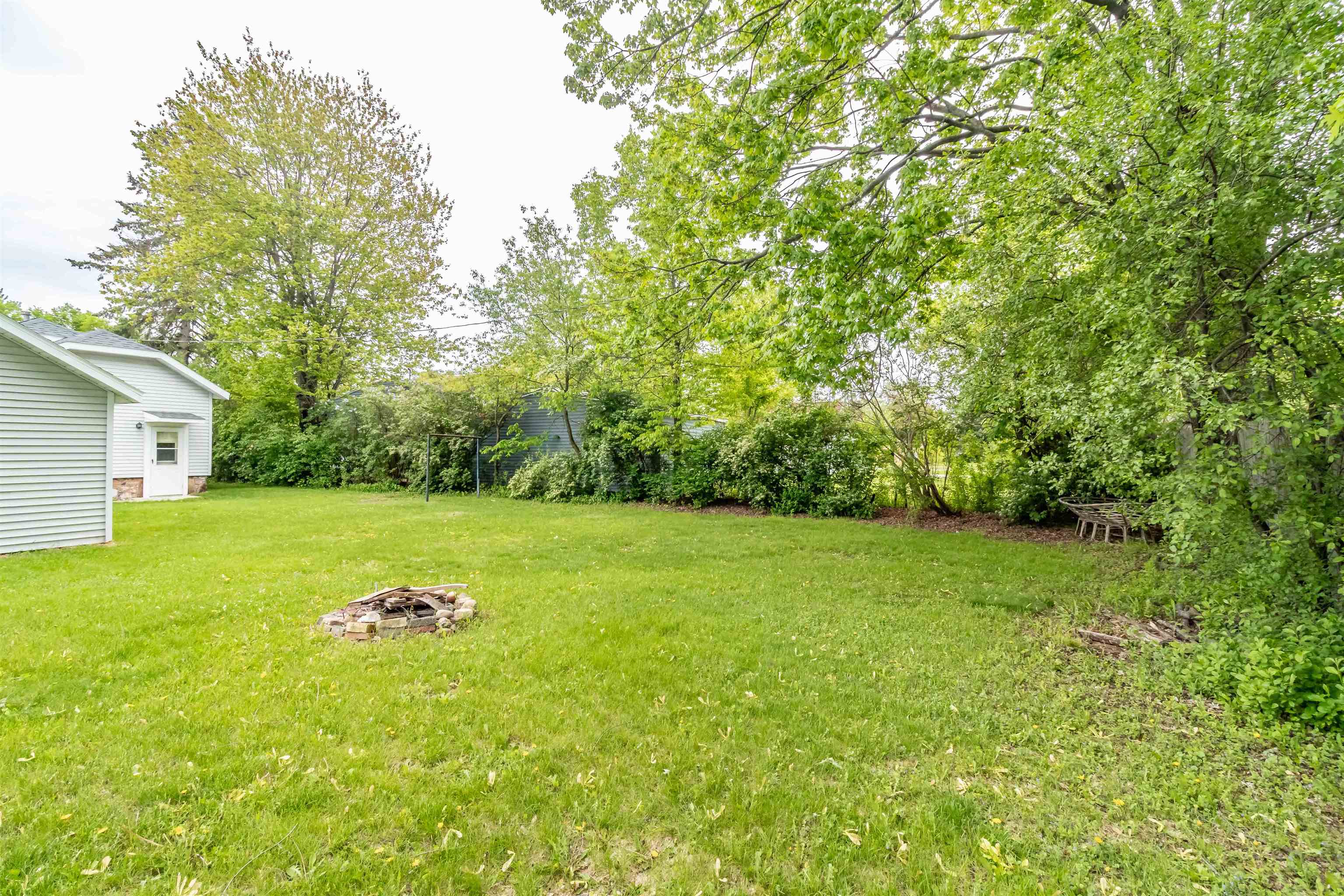 231 14TH STREET NORTH, Wisconsin Rapids, Wisconsin 54494, 2 Bedrooms Bedrooms, ,1 BathroomBathrooms,Residential,For Sale,231 14TH STREET NORTH,22502125