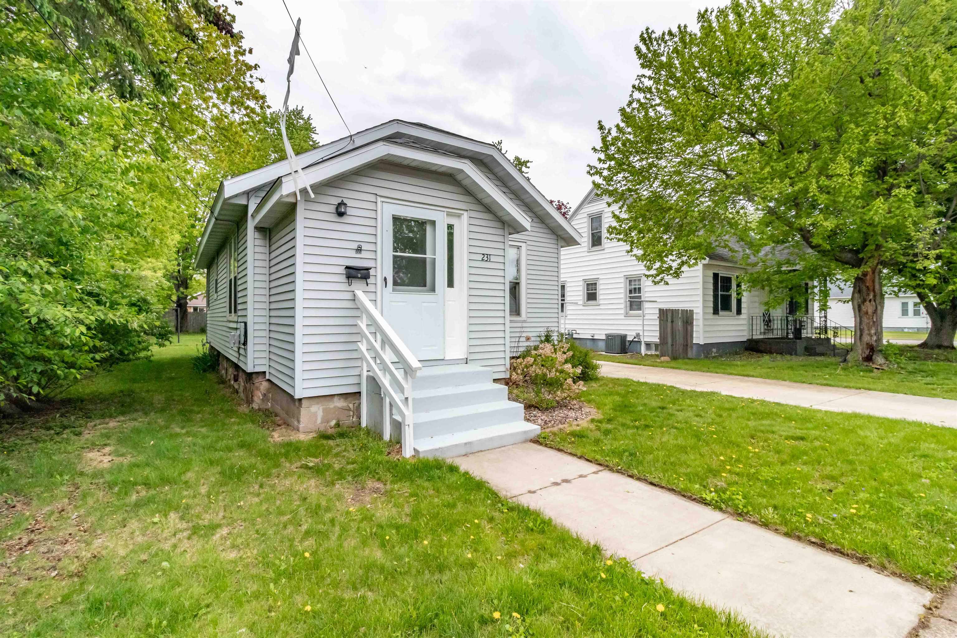 231 14TH STREET NORTH, Wisconsin Rapids, Wisconsin 54494, 2 Bedrooms Bedrooms, ,1 BathroomBathrooms,Residential,For Sale,231 14TH STREET NORTH,22502125