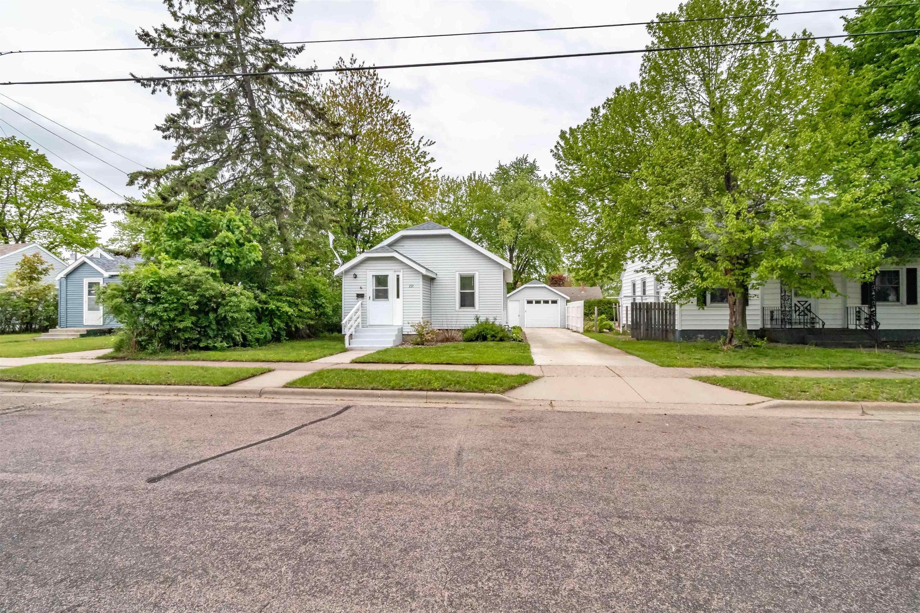 231 14TH STREET NORTH, Wisconsin Rapids, Wisconsin 54494, 2 Bedrooms Bedrooms, ,1 BathroomBathrooms,Residential,For Sale,231 14TH STREET NORTH,22502125
