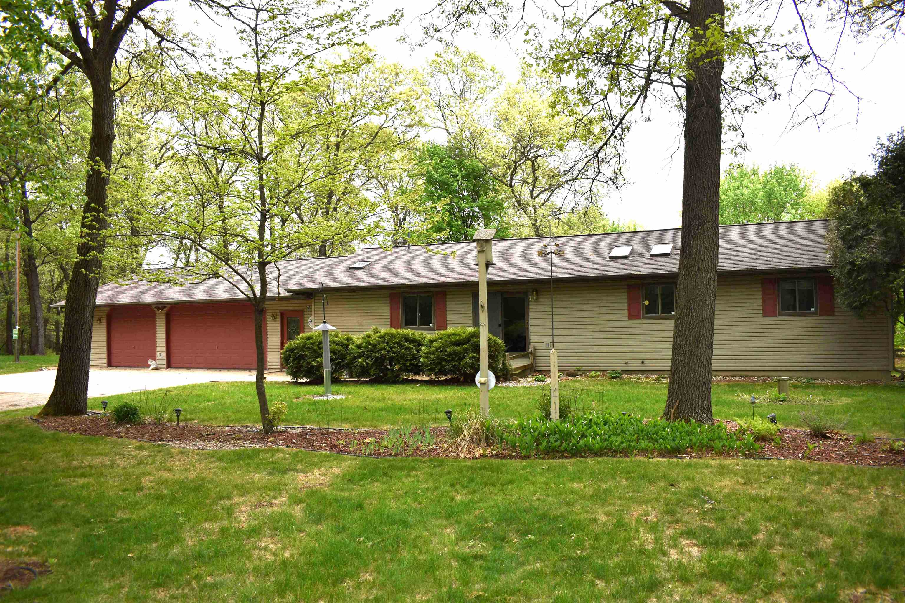 1452 11TH AVENUE, Friendship, Wisconsin 53934, 3 Bedrooms Bedrooms, ,2 BathroomsBathrooms,Residential,For Sale,1452 11TH AVENUE,22502130