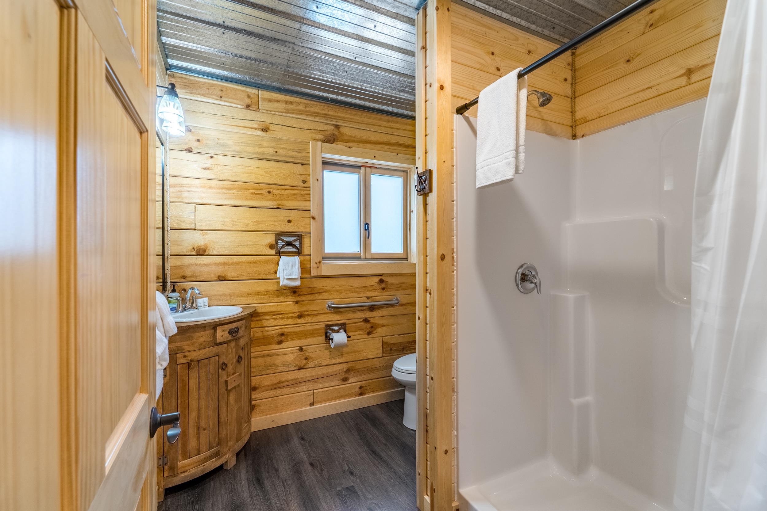 N11594 WOODLAND DRIVE, Tomahawk, Wisconsin 54487, 4 Bedrooms Bedrooms, ,2 BathroomsBathrooms,Residential,For Sale,N11594 WOODLAND DRIVE,22502132