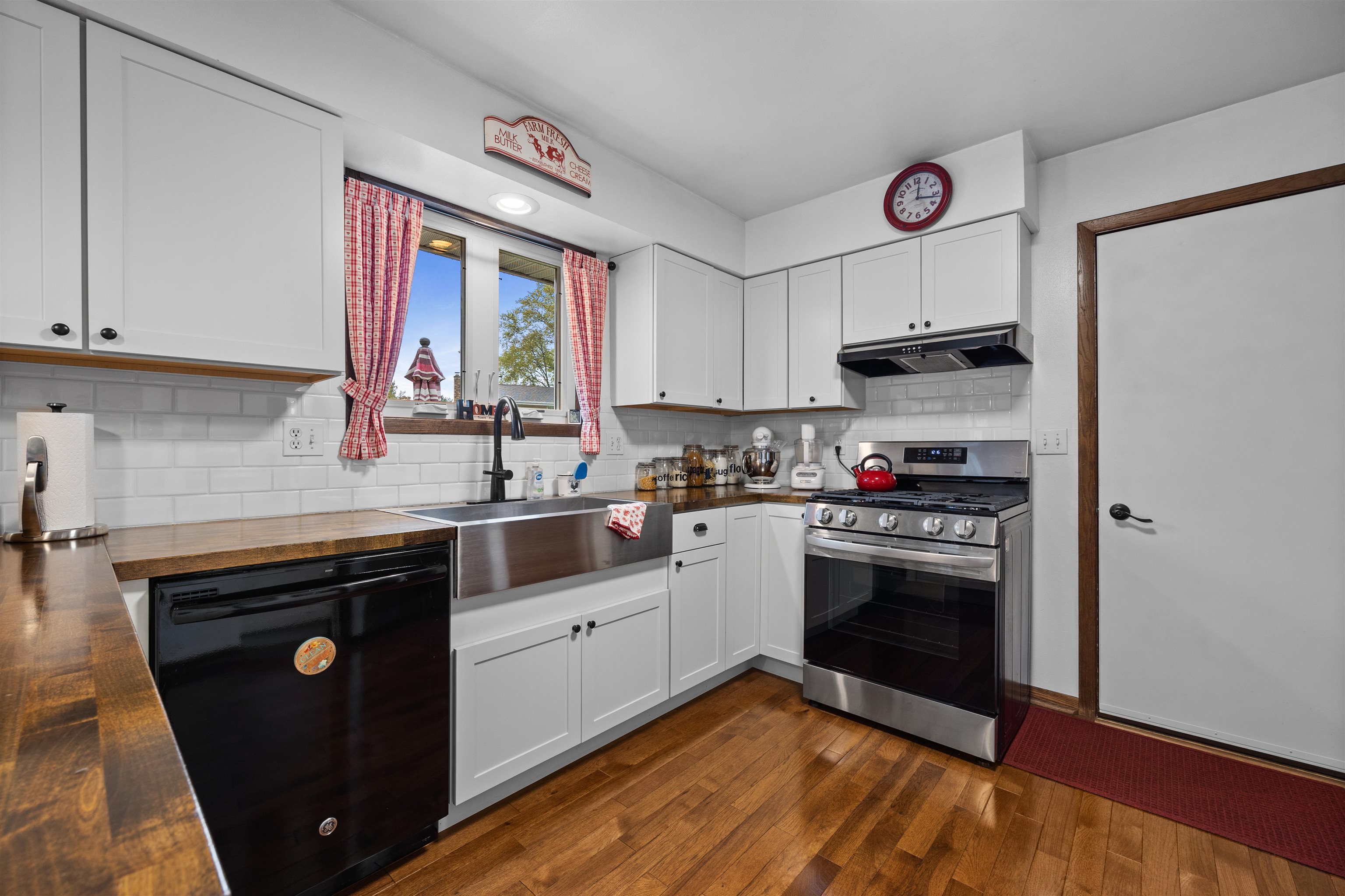 4048 SIMONIS STREET, Stevens Point, Wisconsin 54481, 4 Bedrooms Bedrooms, ,3 BathroomsBathrooms,Residential,For Sale,4048 SIMONIS STREET,22502133