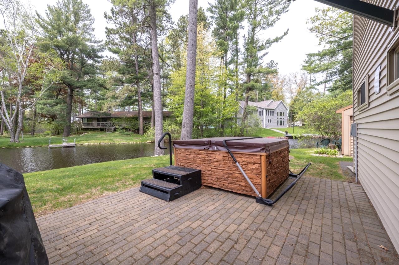404 COUNTRY CLUB ROAD, Schofield, Wisconsin 54476, 3 Bedrooms Bedrooms, ,1 BathroomBathrooms,Residential,For Sale,404 COUNTRY CLUB ROAD,22502134