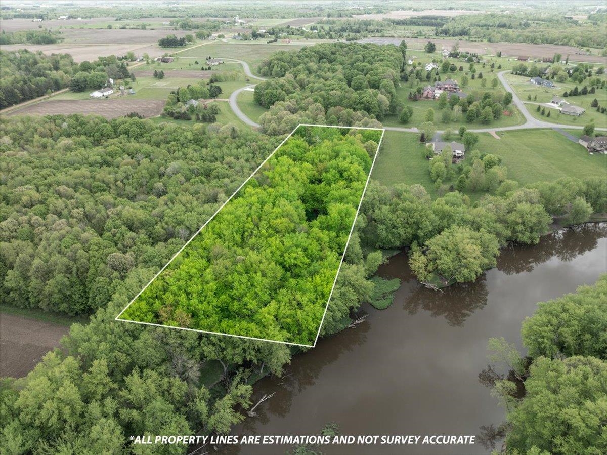 4.10 Acres EDGEWATER ESTATES, Stratford, Wisconsin 54484, ,Land,For Sale,4.10 Acres EDGEWATER ESTATES,22502135