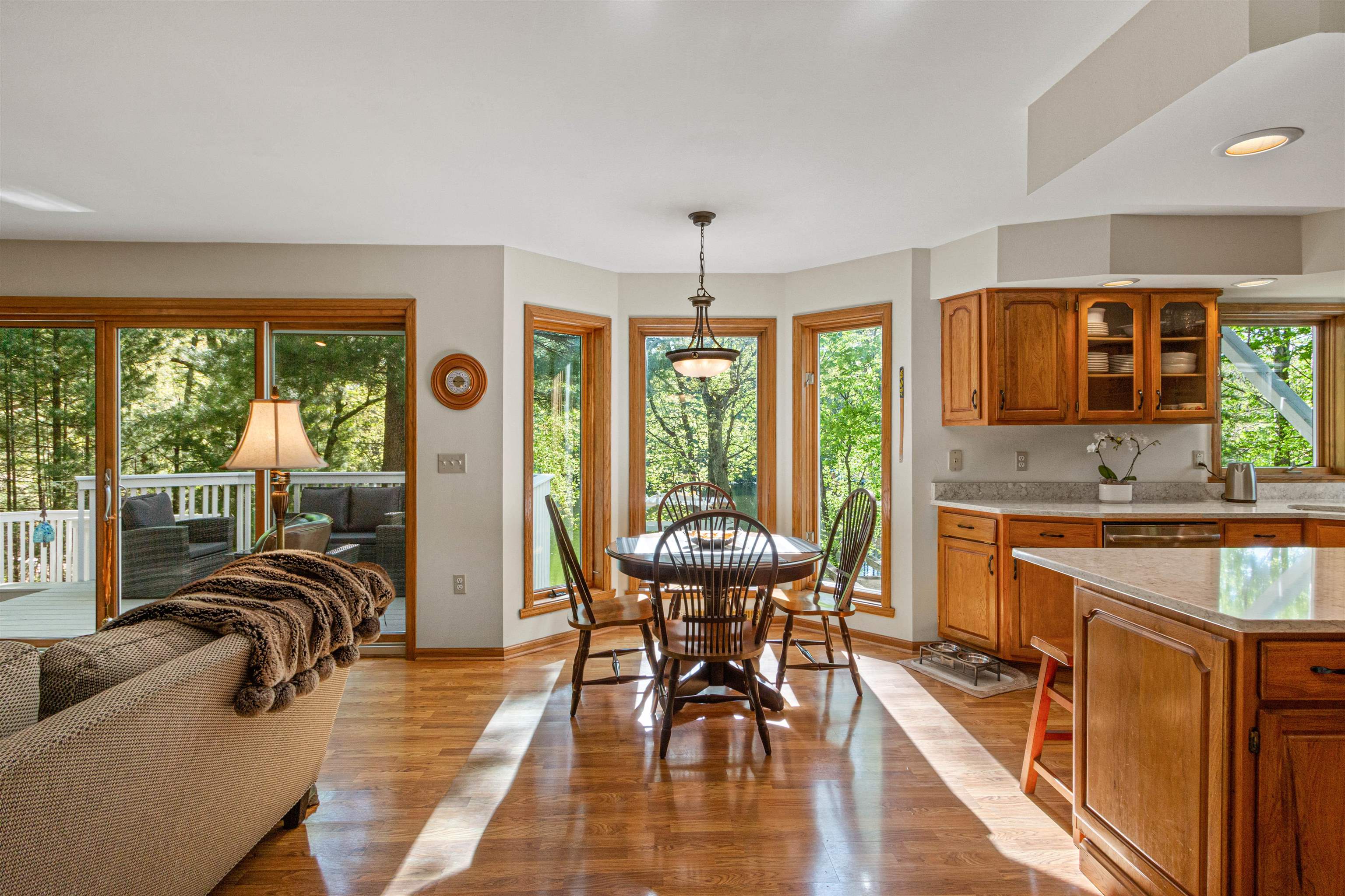 N1124 COUNTY ROAD E, Waupaca, Wisconsin 54981, 3 Bedrooms Bedrooms, ,4 BathroomsBathrooms,Residential,For Sale,N1124 COUNTY ROAD E,22502138