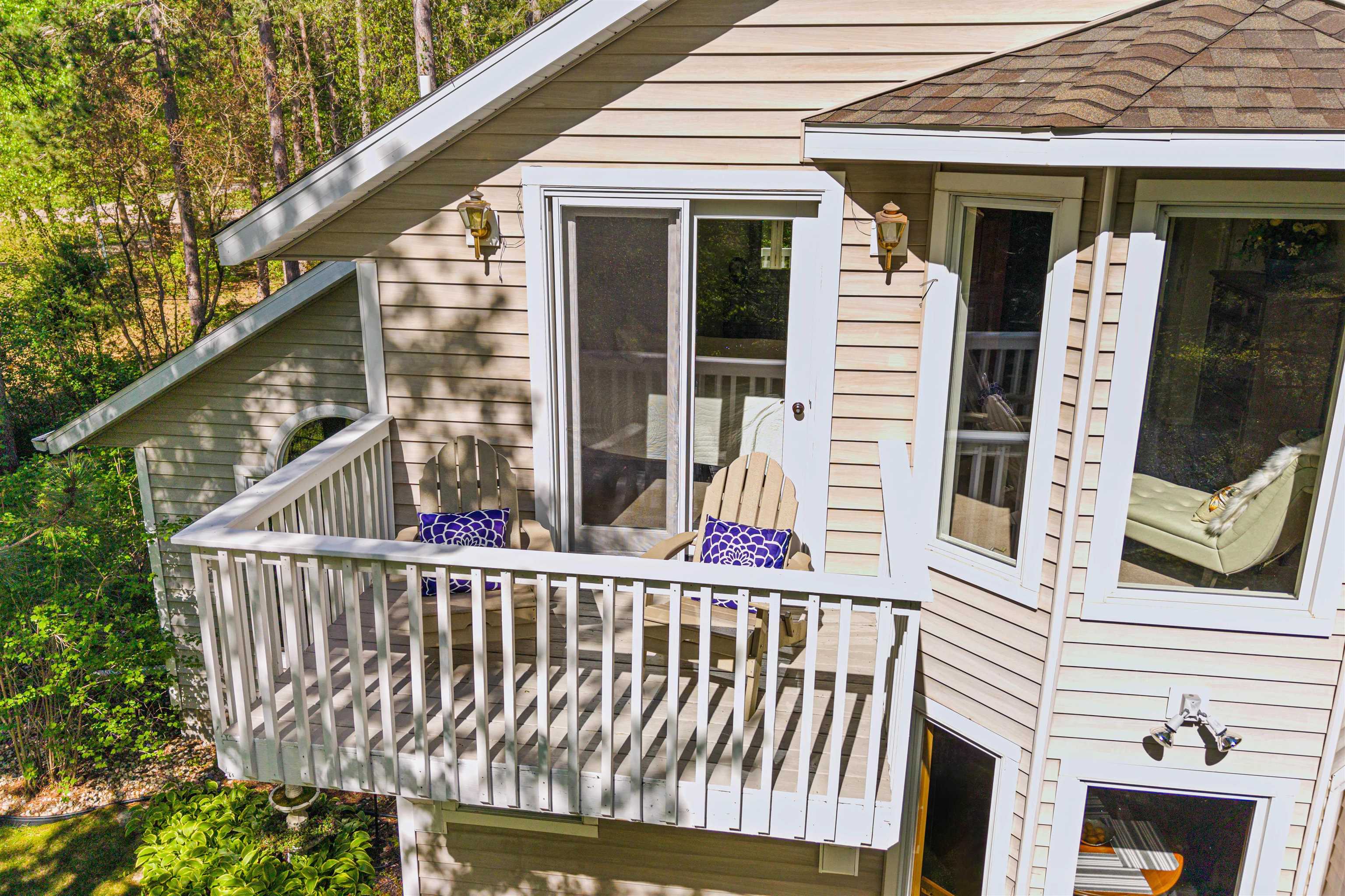 N1124 COUNTY ROAD E, Waupaca, Wisconsin 54981, 3 Bedrooms Bedrooms, ,4 BathroomsBathrooms,Residential,For Sale,N1124 COUNTY ROAD E,22502138