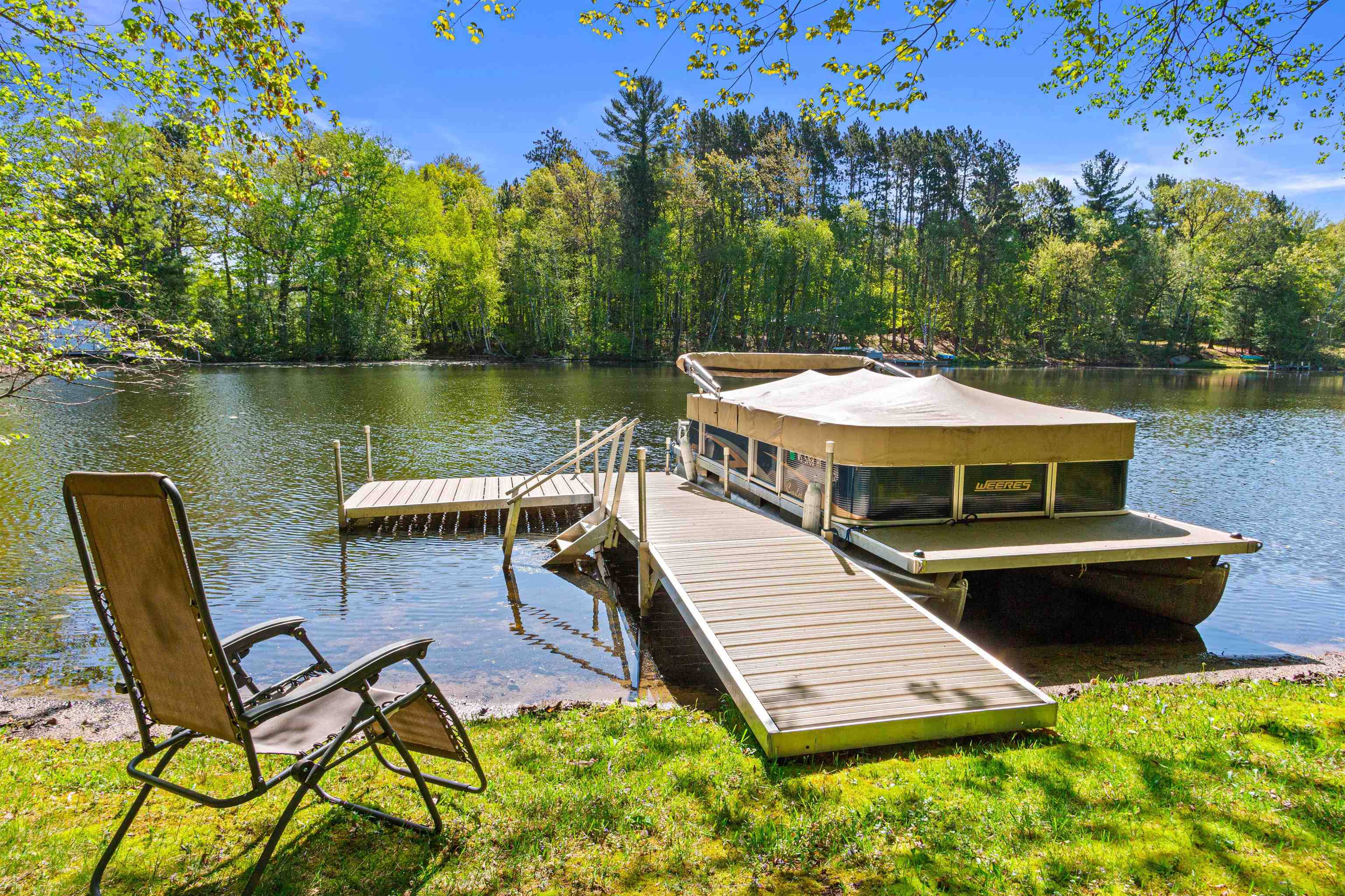 N1124 COUNTY ROAD E, Waupaca, Wisconsin 54981, 3 Bedrooms Bedrooms, ,4 BathroomsBathrooms,Residential,For Sale,N1124 COUNTY ROAD E,22502138