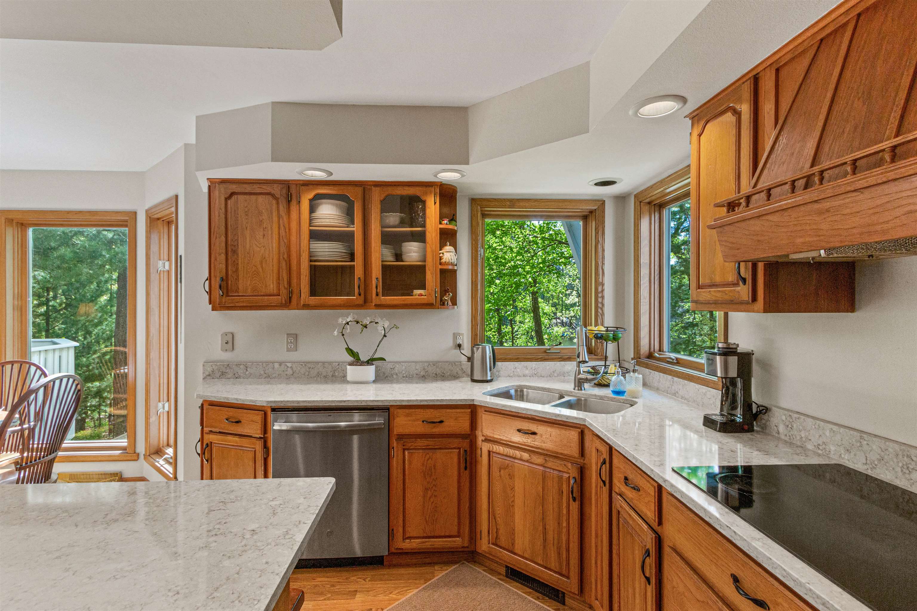 N1124 COUNTY ROAD E, Waupaca, Wisconsin 54981, 3 Bedrooms Bedrooms, ,4 BathroomsBathrooms,Residential,For Sale,N1124 COUNTY ROAD E,22502138