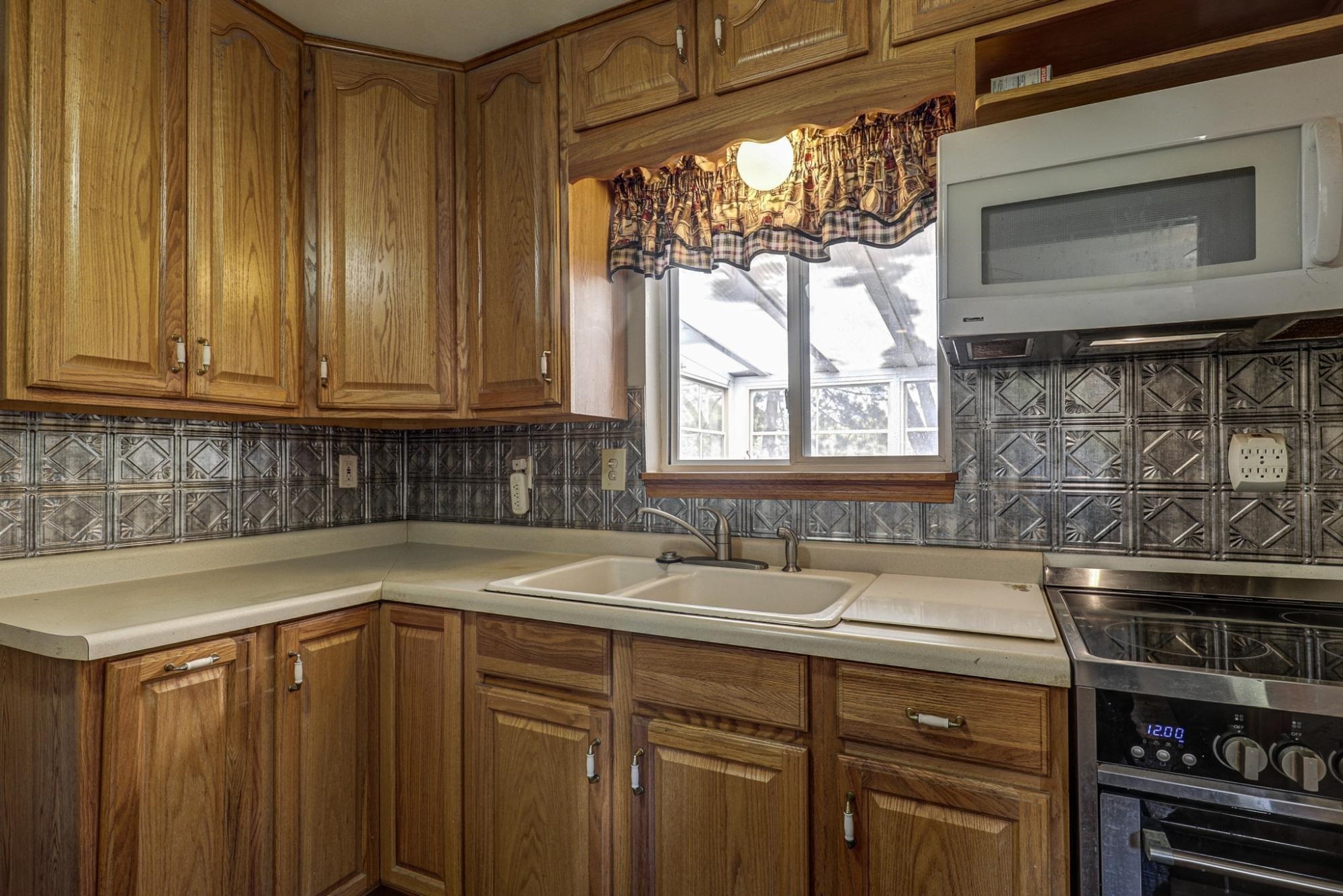 2246 MARTIN DRIVE, Tomahawk, Wisconsin 54487, 1 Bedroom Bedrooms, ,1 BathroomBathrooms,Residential,For Sale,2246 MARTIN DRIVE,22502147
