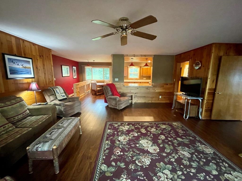 N11790 CRYSTAL LAKE ROAD, Tomahawk, Wisconsin 54487, 4 Bedrooms Bedrooms, ,1 BathroomBathrooms,Residential,For Sale,N11790 CRYSTAL LAKE ROAD,22502148