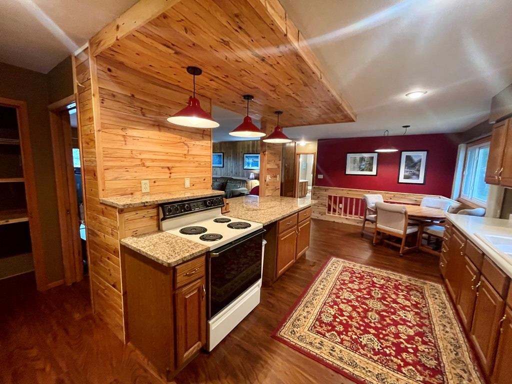 N11790 CRYSTAL LAKE ROAD, Tomahawk, Wisconsin 54487, 4 Bedrooms Bedrooms, ,1 BathroomBathrooms,Residential,For Sale,N11790 CRYSTAL LAKE ROAD,22502148