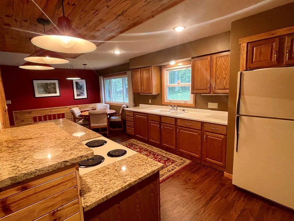 N11790 CRYSTAL LAKE ROAD, Tomahawk, Wisconsin 54487, 4 Bedrooms Bedrooms, ,1 BathroomBathrooms,Residential,For Sale,N11790 CRYSTAL LAKE ROAD,22502148