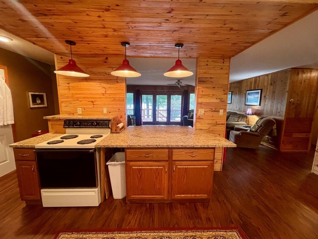 N11790 CRYSTAL LAKE ROAD, Tomahawk, Wisconsin 54487, 4 Bedrooms Bedrooms, ,1 BathroomBathrooms,Residential,For Sale,N11790 CRYSTAL LAKE ROAD,22502148