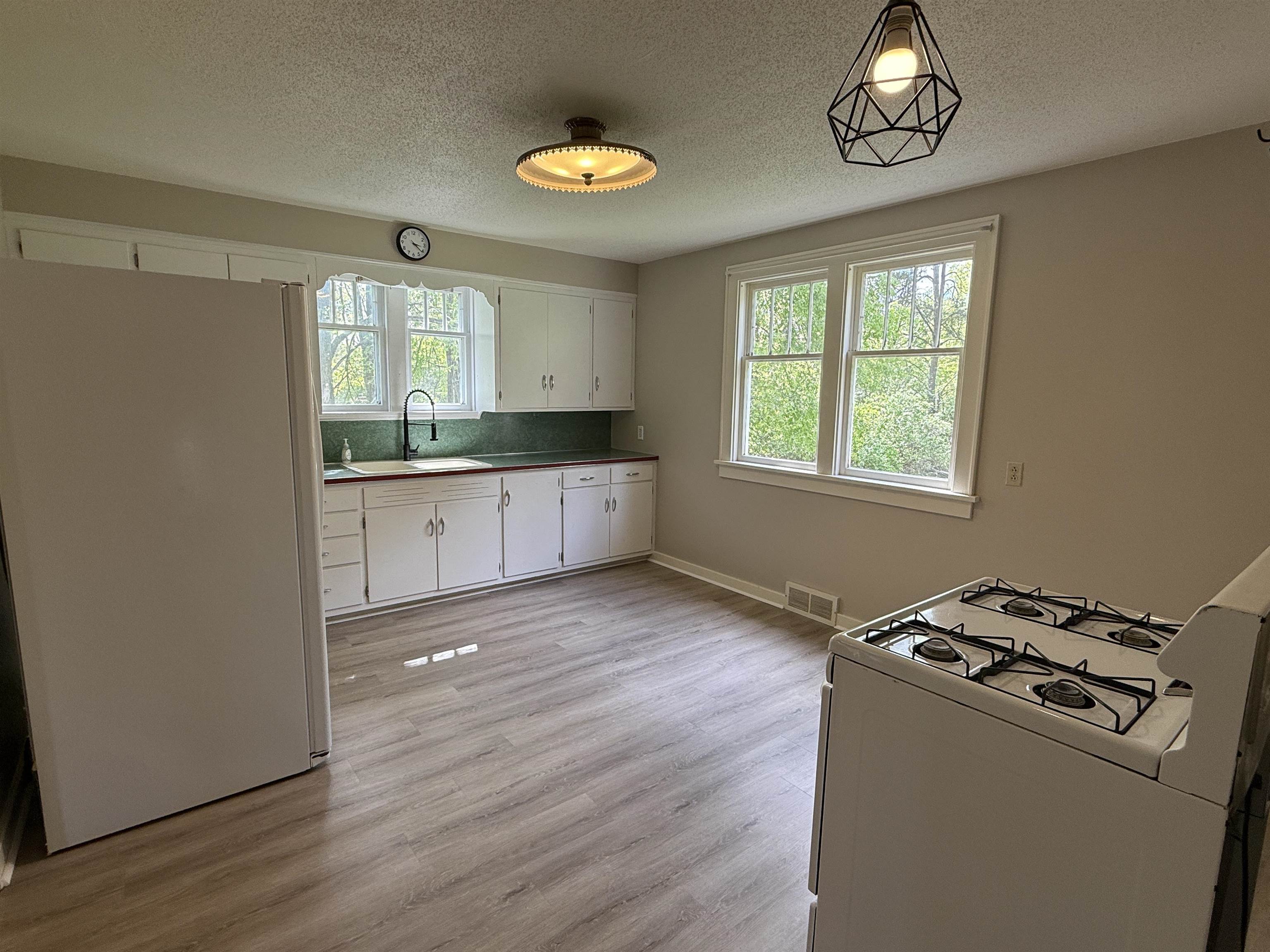 3400 VINE STREET, Stevens Point, Wisconsin 54481, 4 Bedrooms Bedrooms, ,3 BathroomsBathrooms,Residential,For Sale,3400 VINE STREET,22502176