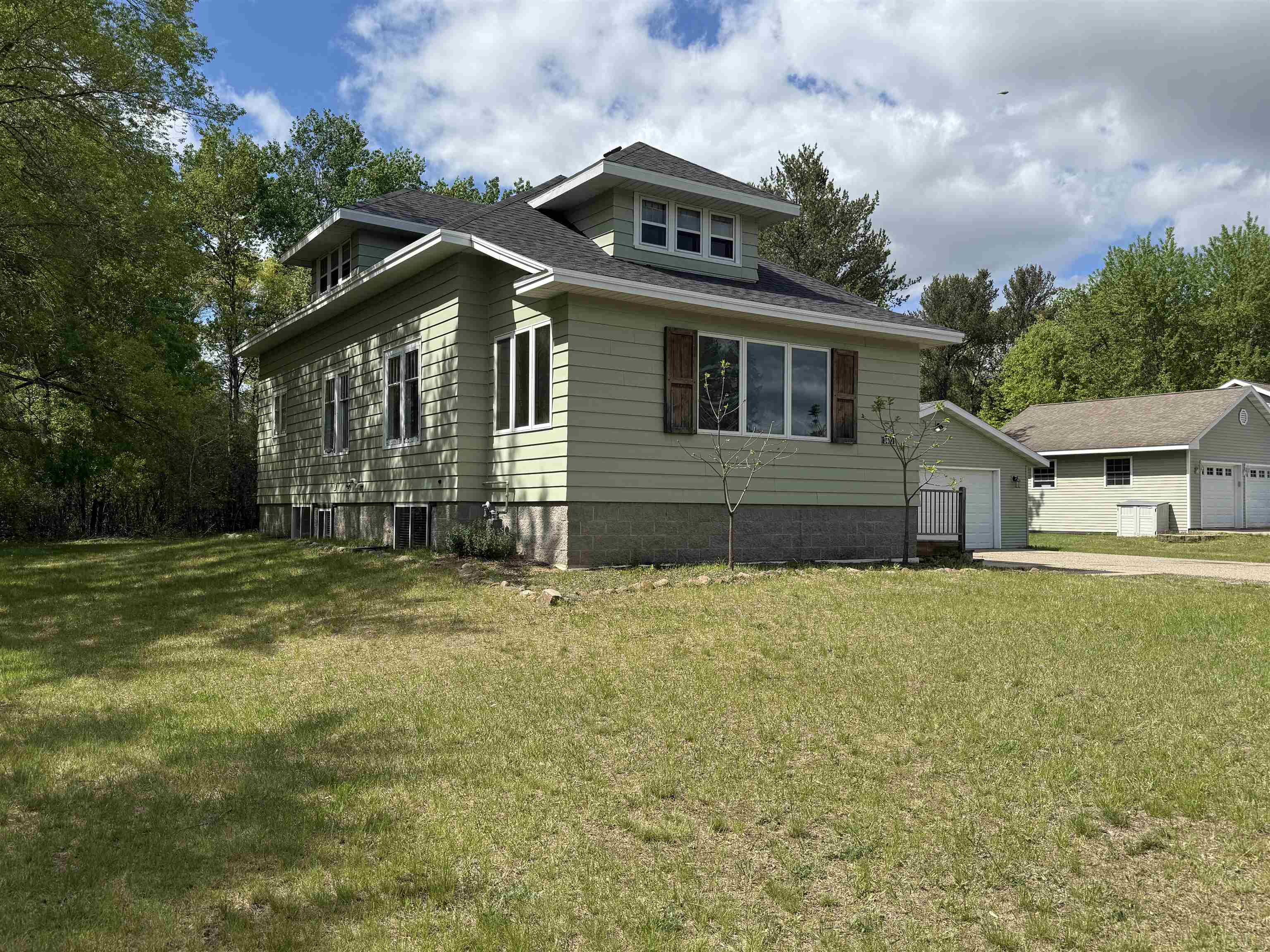 3400 VINE STREET, Stevens Point, Wisconsin 54481, 4 Bedrooms Bedrooms, ,3 BathroomsBathrooms,Residential,For Sale,3400 VINE STREET,22502176