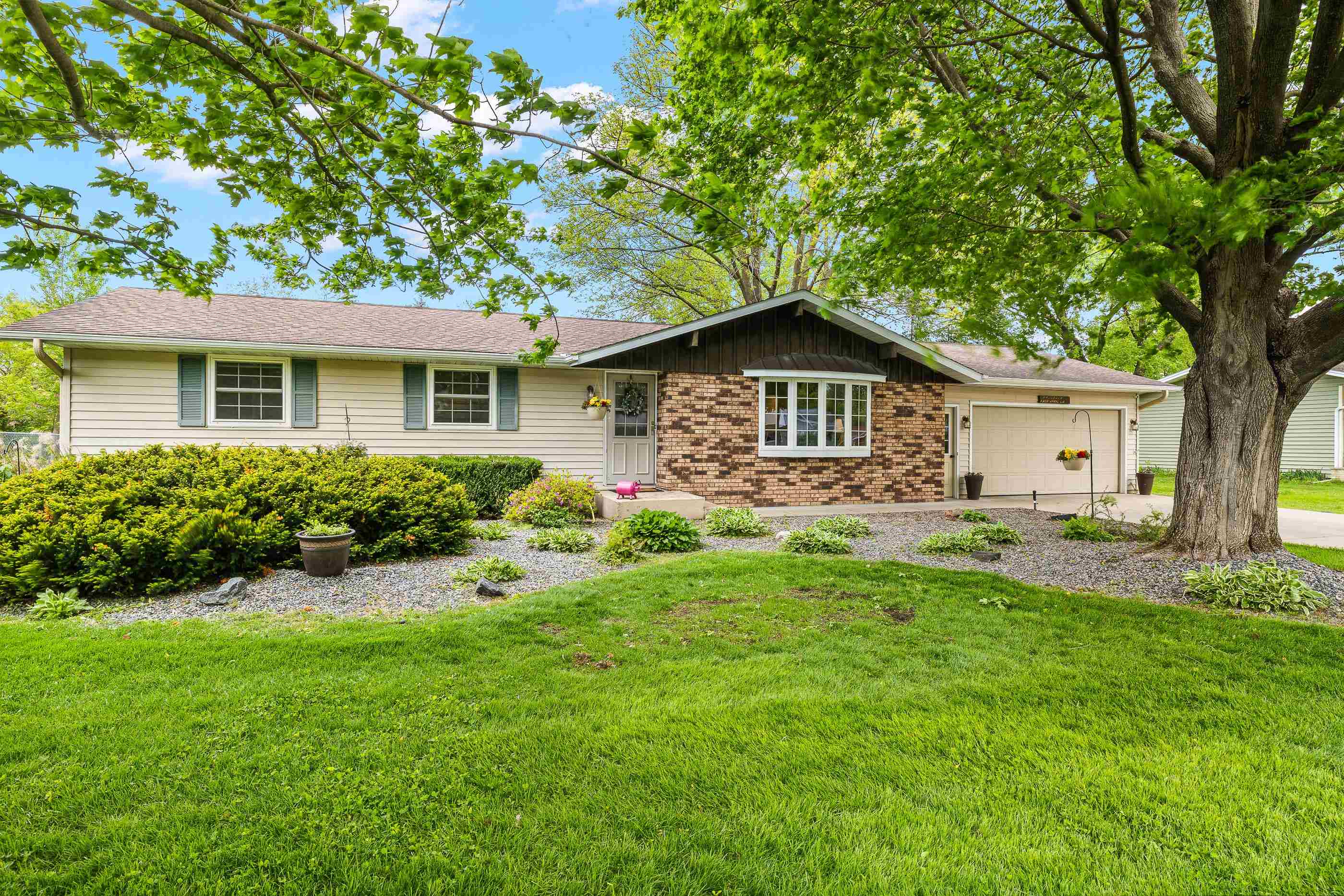1909 APRIL LANE, Stevens Point, Wisconsin 54481, 3 Bedrooms Bedrooms, ,1 BathroomBathrooms,Residential,For Sale,1909 APRIL LANE,22502177