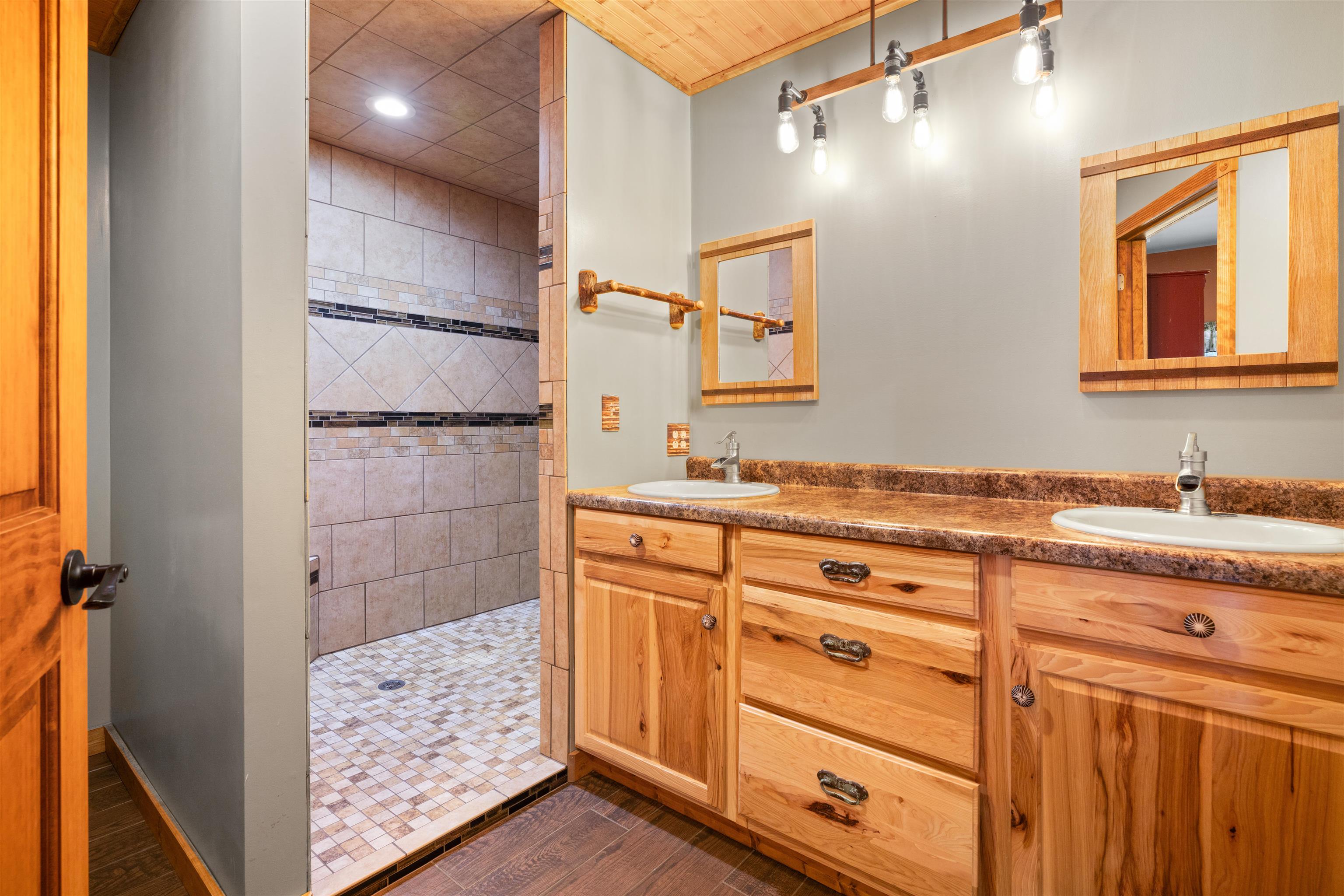 3721 TOWNLINE ROAD, Wisconsin Rapids, Wisconsin 54494, 3 Bedrooms Bedrooms, ,1 BathroomBathrooms,Residential,For Sale,3721 TOWNLINE ROAD,22502184