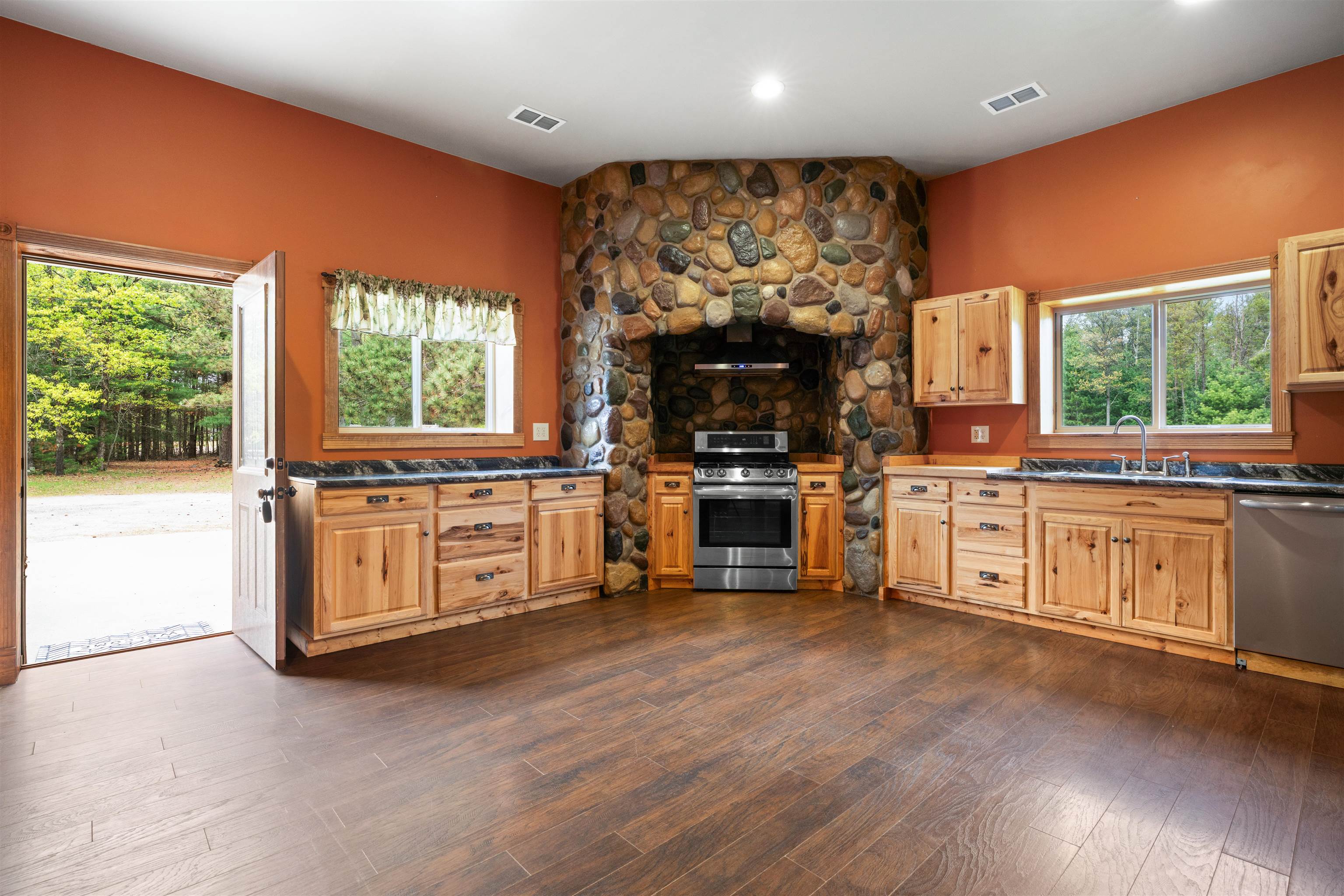 3721 TOWNLINE ROAD, Wisconsin Rapids, Wisconsin 54494, 3 Bedrooms Bedrooms, ,1 BathroomBathrooms,Residential,For Sale,3721 TOWNLINE ROAD,22502184