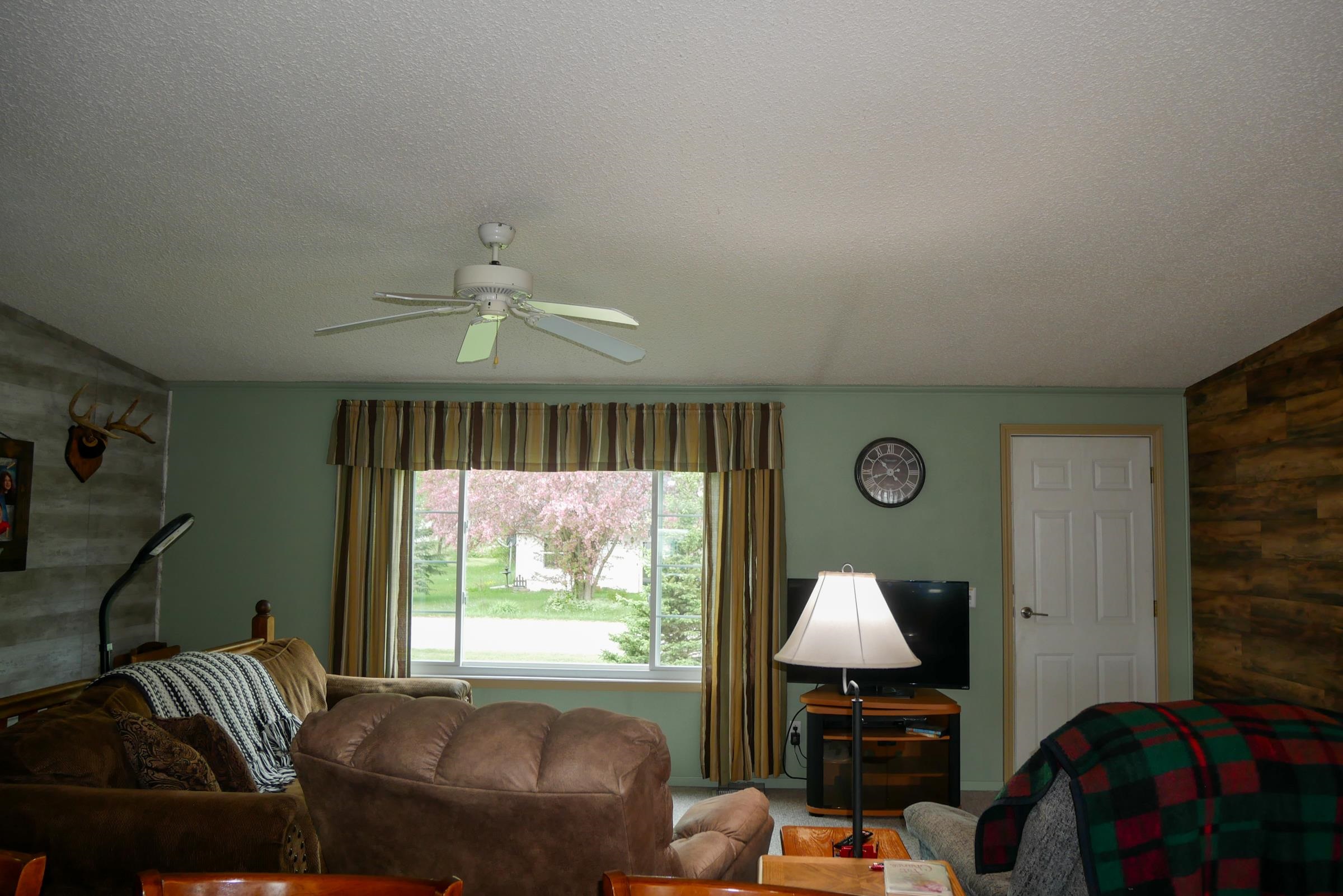 236 N GERSHWIN STREET, Stetsonville, Wisconsin 54480, 3 Bedrooms Bedrooms, ,2 BathroomsBathrooms,Residential,For Sale,236 N GERSHWIN STREET,22502187
