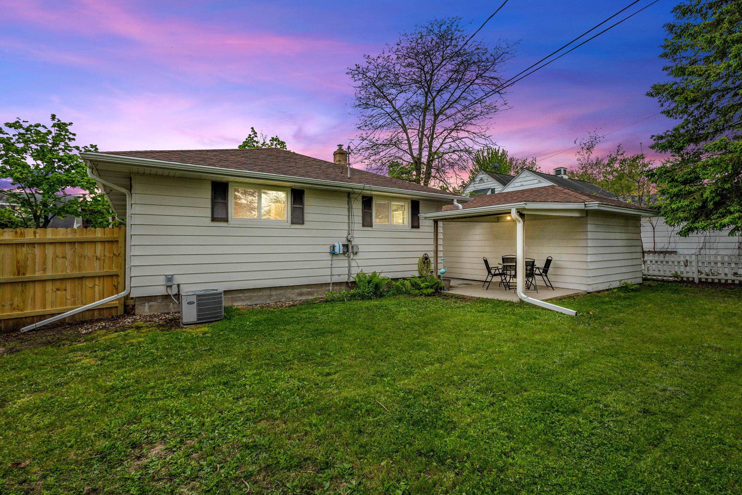1008 FOURTH AVENUE, Stevens Point, Wisconsin 54481, 3 Bedrooms Bedrooms, ,1 BathroomBathrooms,Residential,For Sale,1008 FOURTH AVENUE,22502191