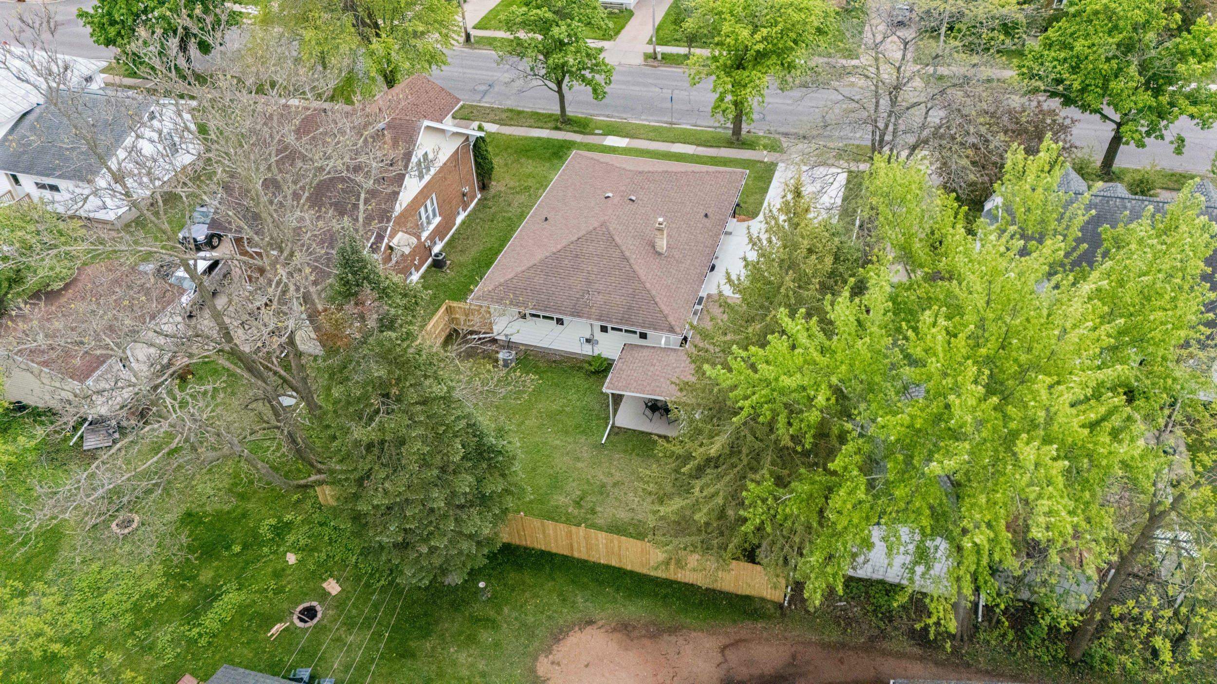 1008 FOURTH AVENUE, Stevens Point, Wisconsin 54481, 3 Bedrooms Bedrooms, ,1 BathroomBathrooms,Residential,For Sale,1008 FOURTH AVENUE,22502191