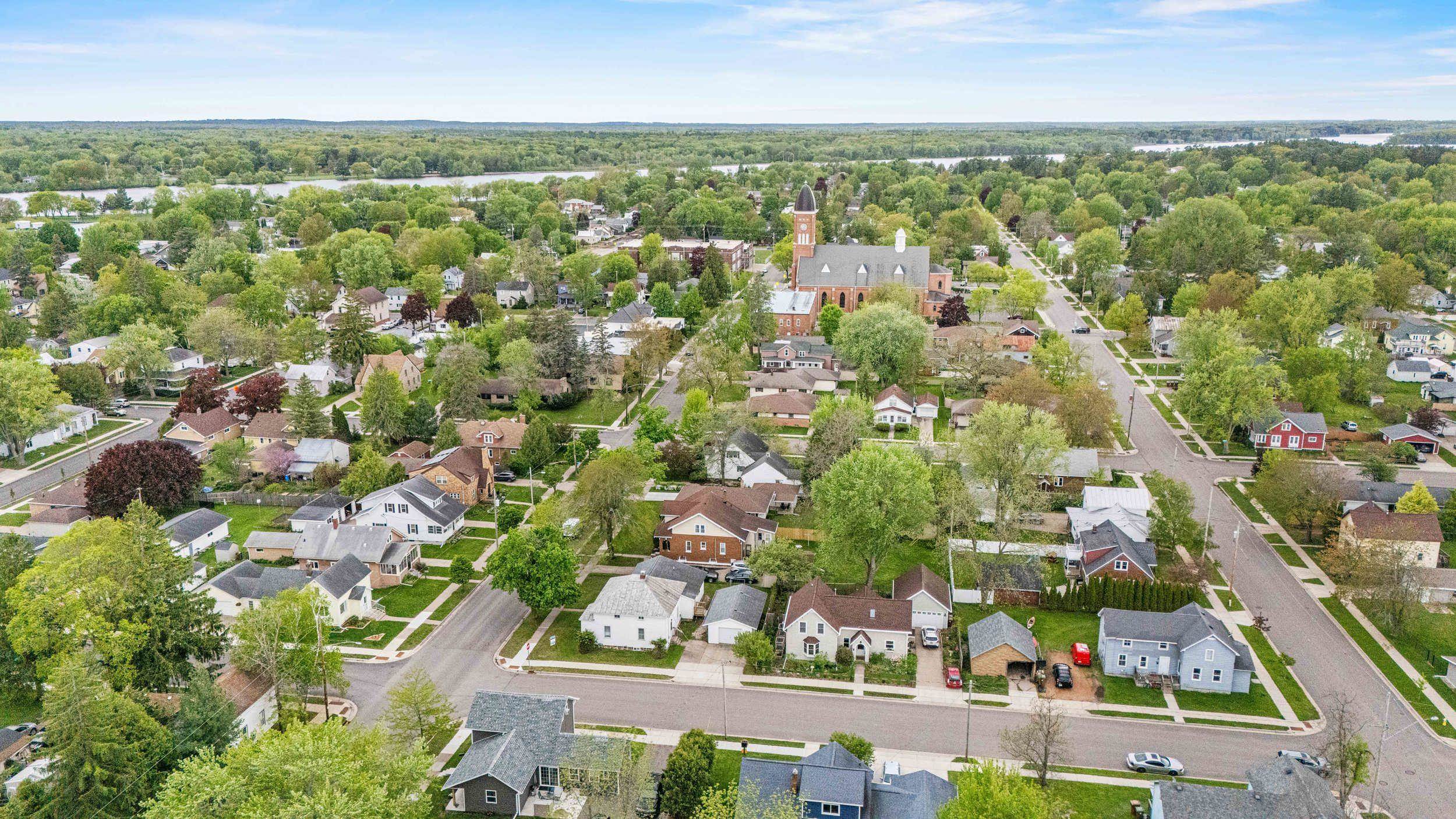 1008 FOURTH AVENUE, Stevens Point, Wisconsin 54481, 3 Bedrooms Bedrooms, ,1 BathroomBathrooms,Residential,For Sale,1008 FOURTH AVENUE,22502191