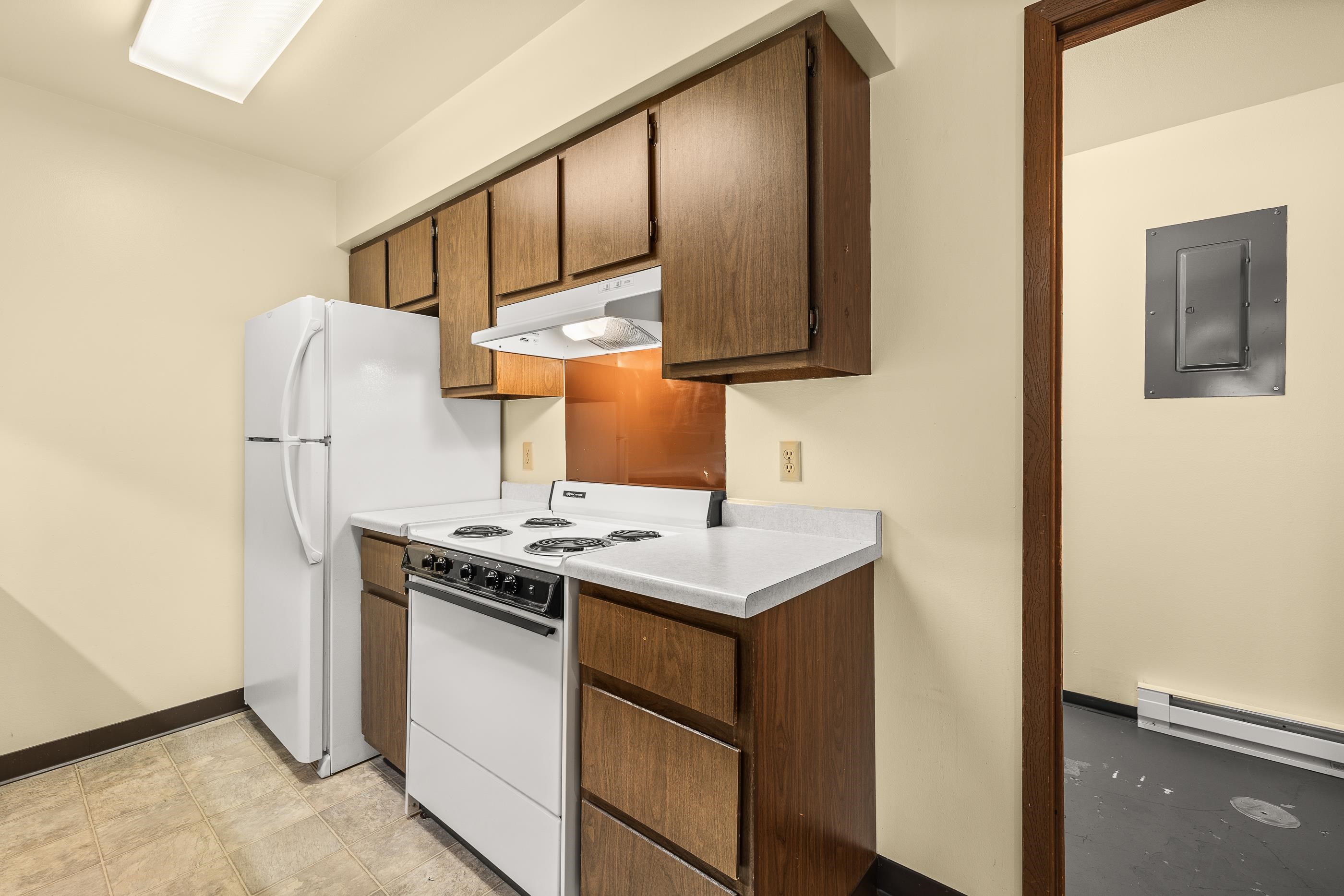 312 CLINTON COURT, Amherst, Wisconsin 54406, 2 Bedrooms Bedrooms, ,1.5 BathroomsBathrooms,Multi-family,For Sale,312 CLINTON COURT,22502201