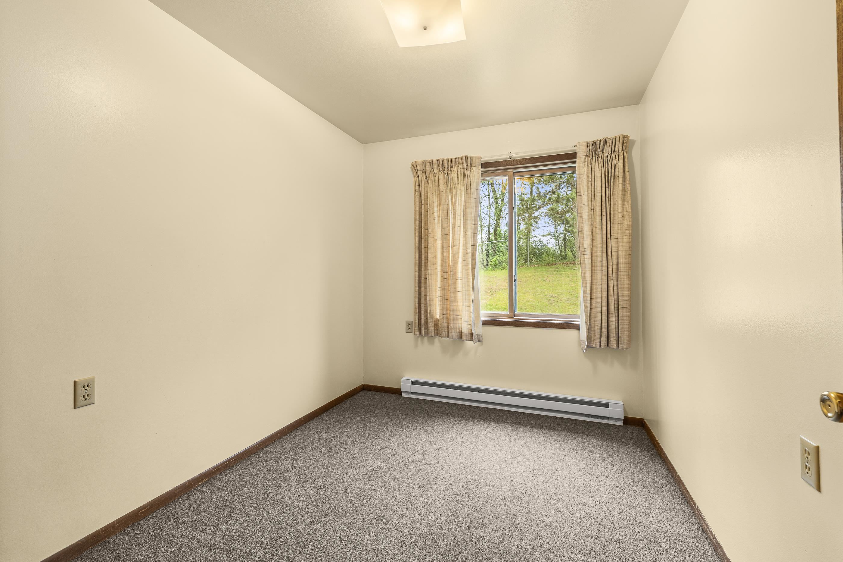 312 CLINTON COURT, Amherst, Wisconsin 54406, 2 Bedrooms Bedrooms, ,1.5 BathroomsBathrooms,Multi-family,For Sale,312 CLINTON COURT,22502201