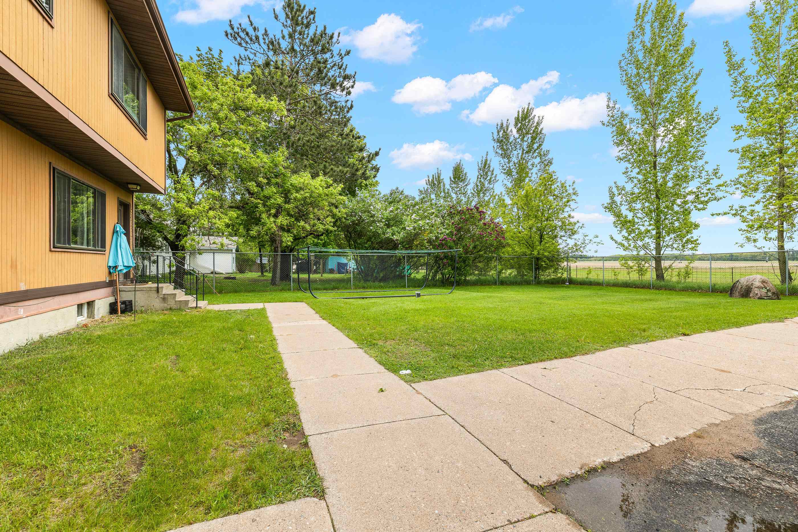521 E GRAND AVENUE, Rosholt, Wisconsin 54473, 2 Bedrooms Bedrooms, ,1.5 BathroomsBathrooms,Multi-family,For Sale,521 E GRAND AVENUE,22502202