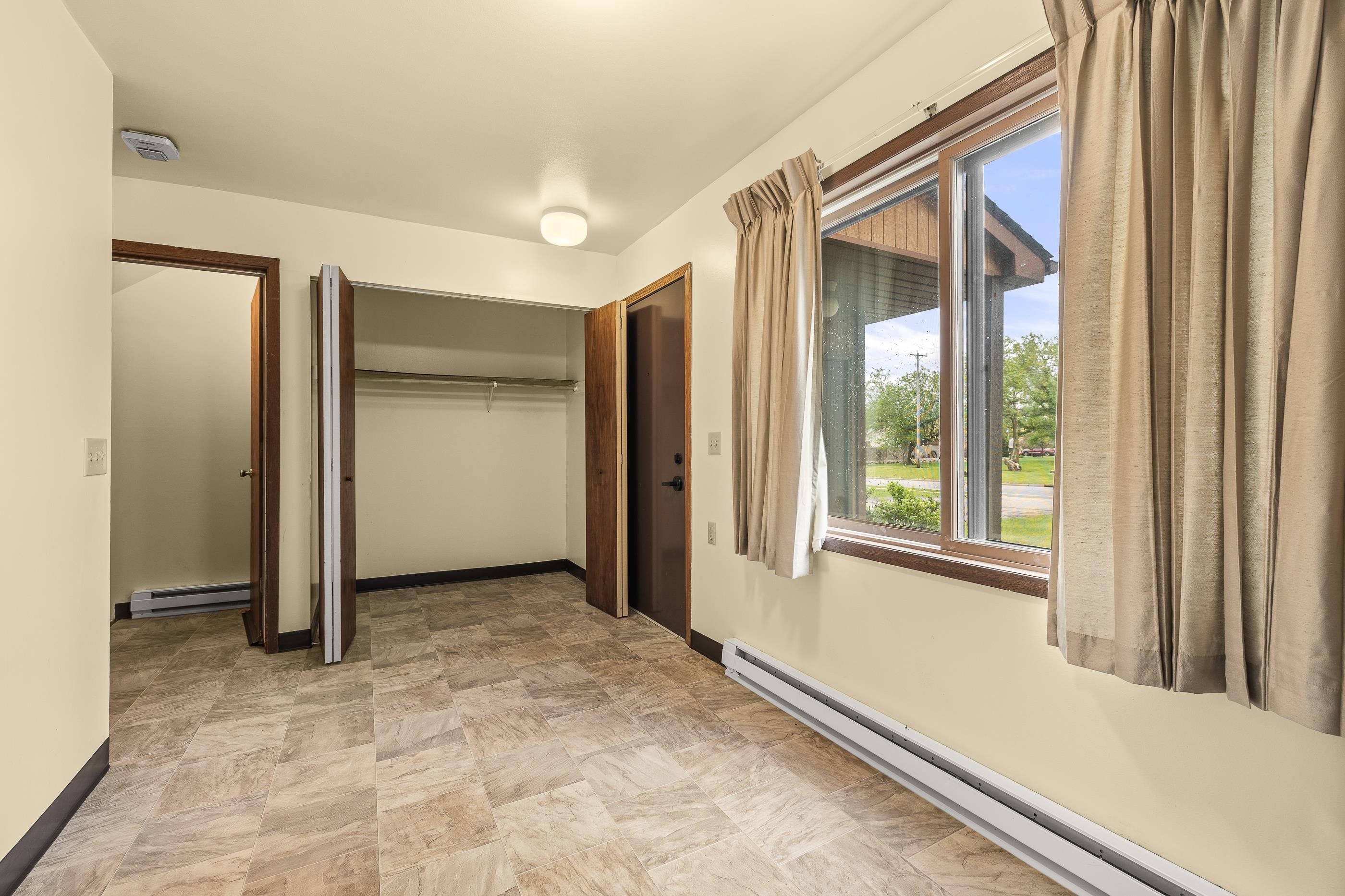 521 E GRAND AVENUE, Rosholt, Wisconsin 54473, 2 Bedrooms Bedrooms, ,1.5 BathroomsBathrooms,Multi-family,For Sale,521 E GRAND AVENUE,22502202