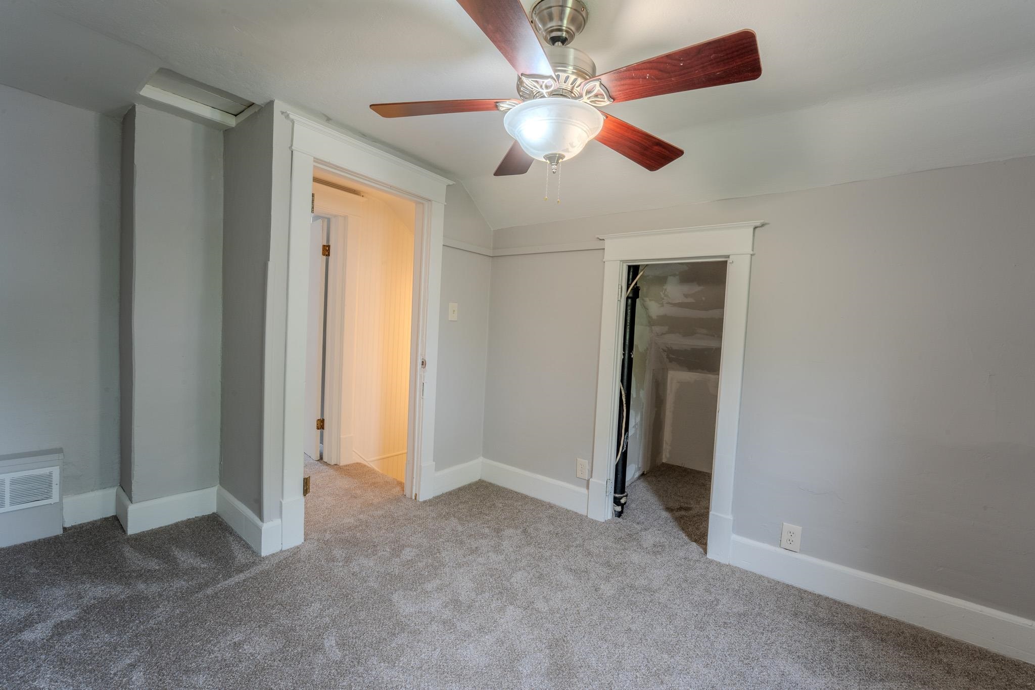 209 N 5TH AVENUE, Wausau, Wisconsin 54401, 2 Bedrooms Bedrooms, ,1 BathroomBathrooms,Residential,For Sale,209 N 5TH AVENUE,22502204